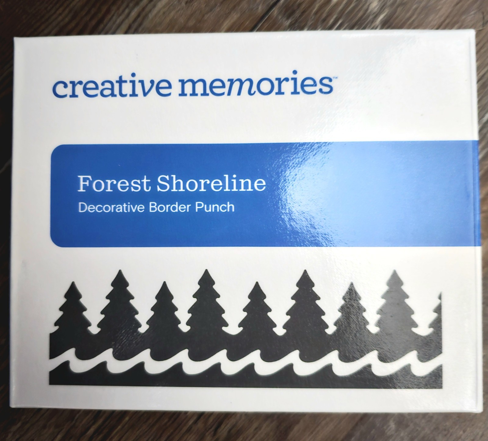 Creative Memories Forest Shoreline  Border Punch