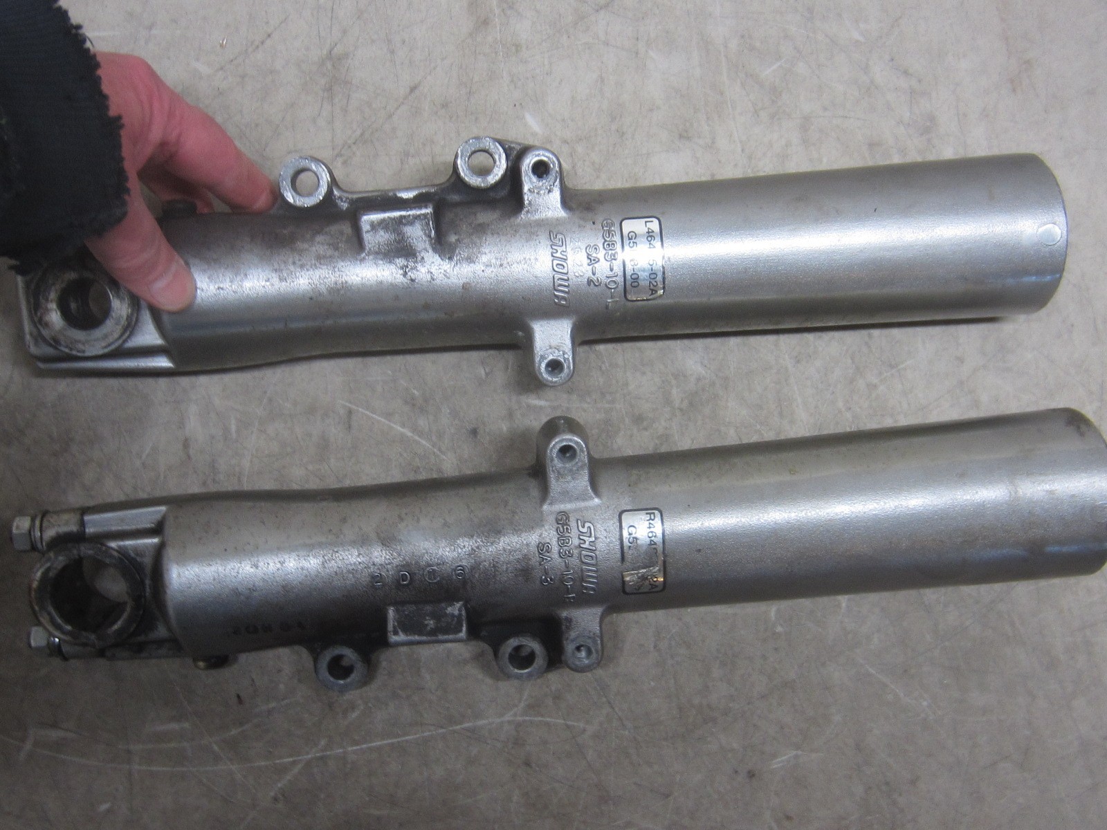 Harley '00-'13 Touring lower legs, 46498-00A, 46496-00A, good shape, used #4485