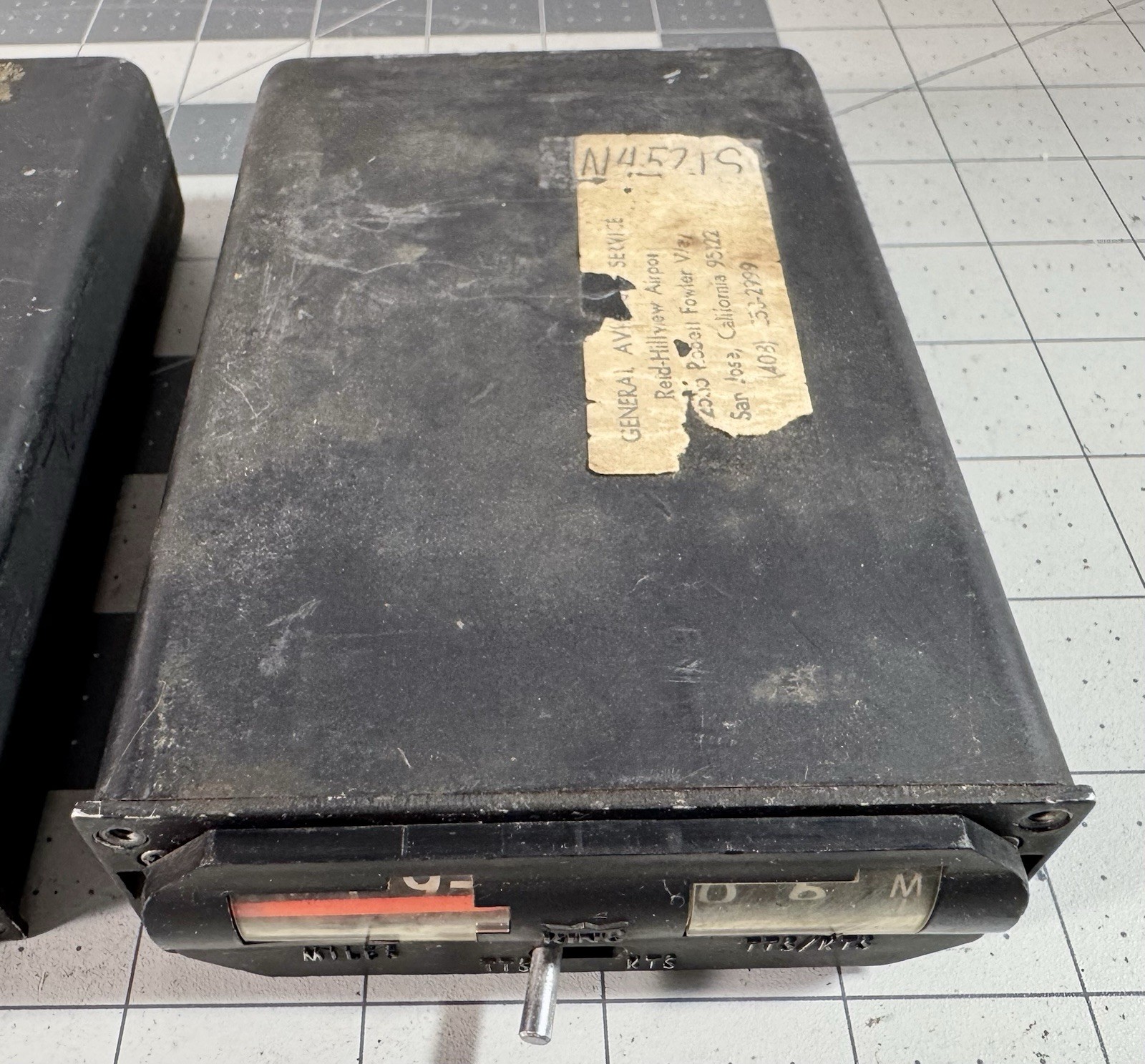 2 x King Aircraft DME Indicator Units - KI265 - LOW START BID!