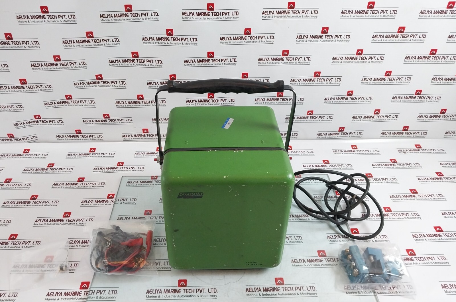 2AT-CAL Spec 200 System Calibrator & Accessories 2AX+J 118/220/238V 47-63HZ