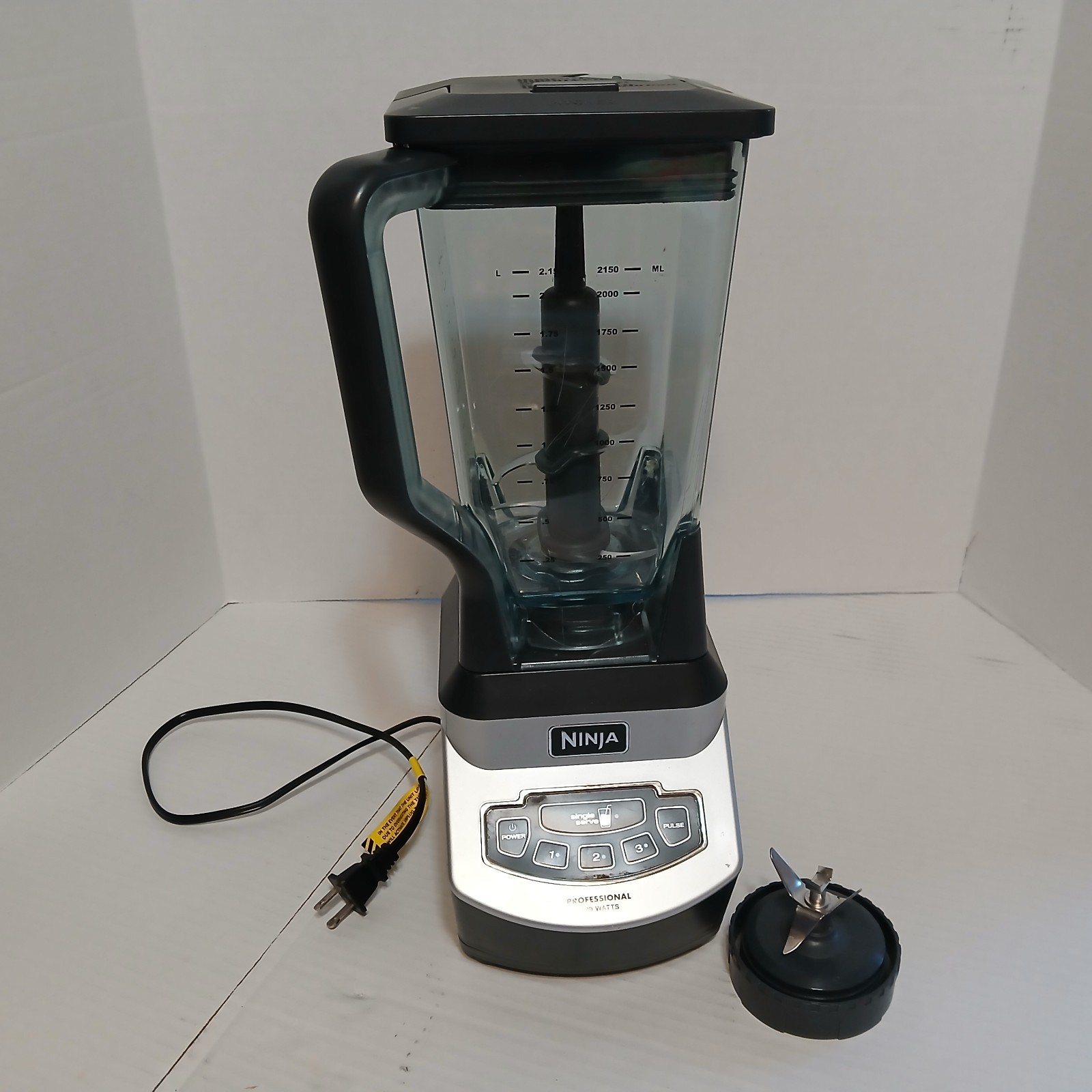 Ninja Professional 1100W Blender 72oz BL660