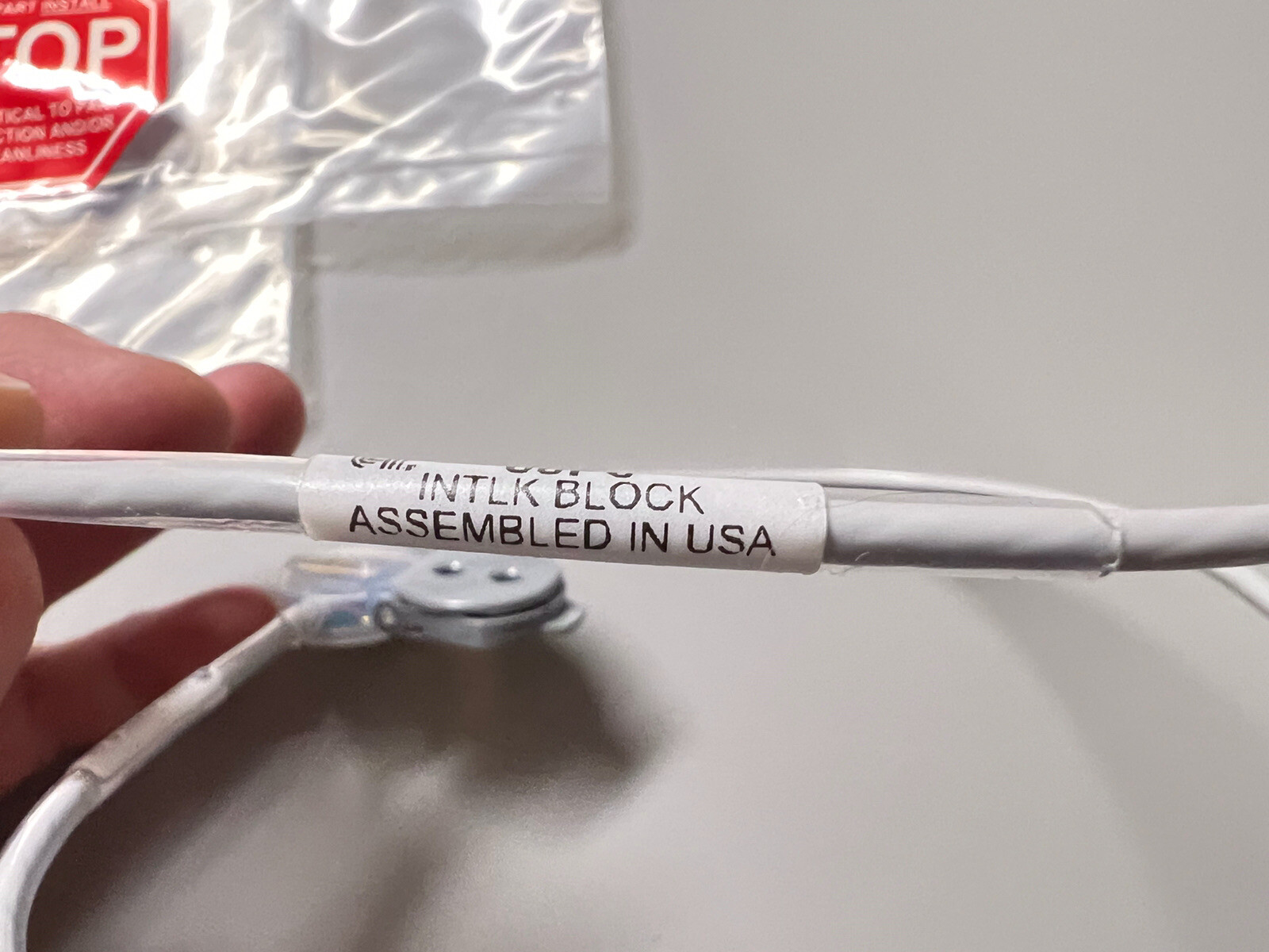 AMAT 0090-03653 SNSR GAS PANEL LEAK DESICA SENSOR