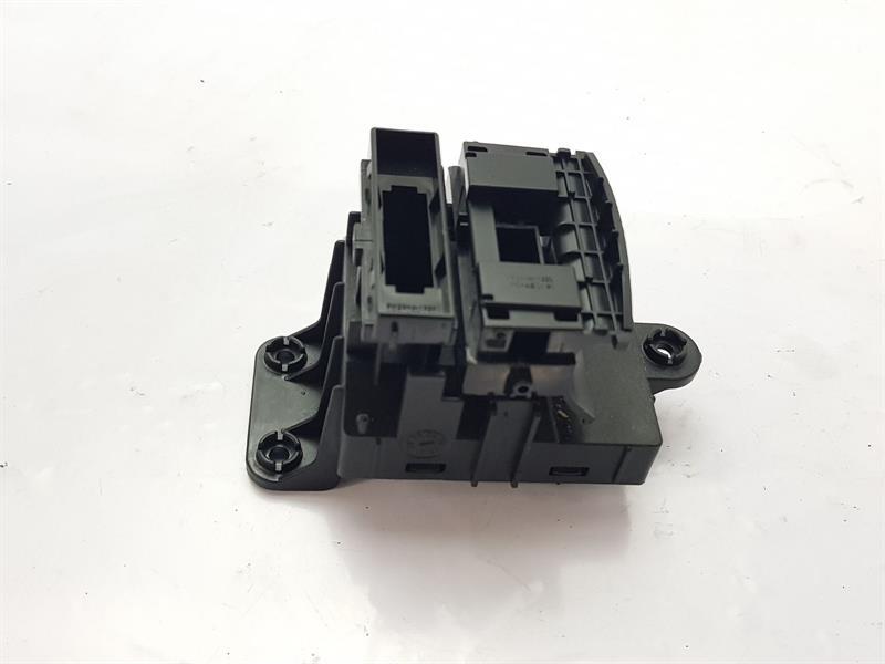 2021 ON MK4 HYUNDAI TUCSON ELECTRIC HANDBRAKE RELEASE BUTTON/SWITCH 93766N7900