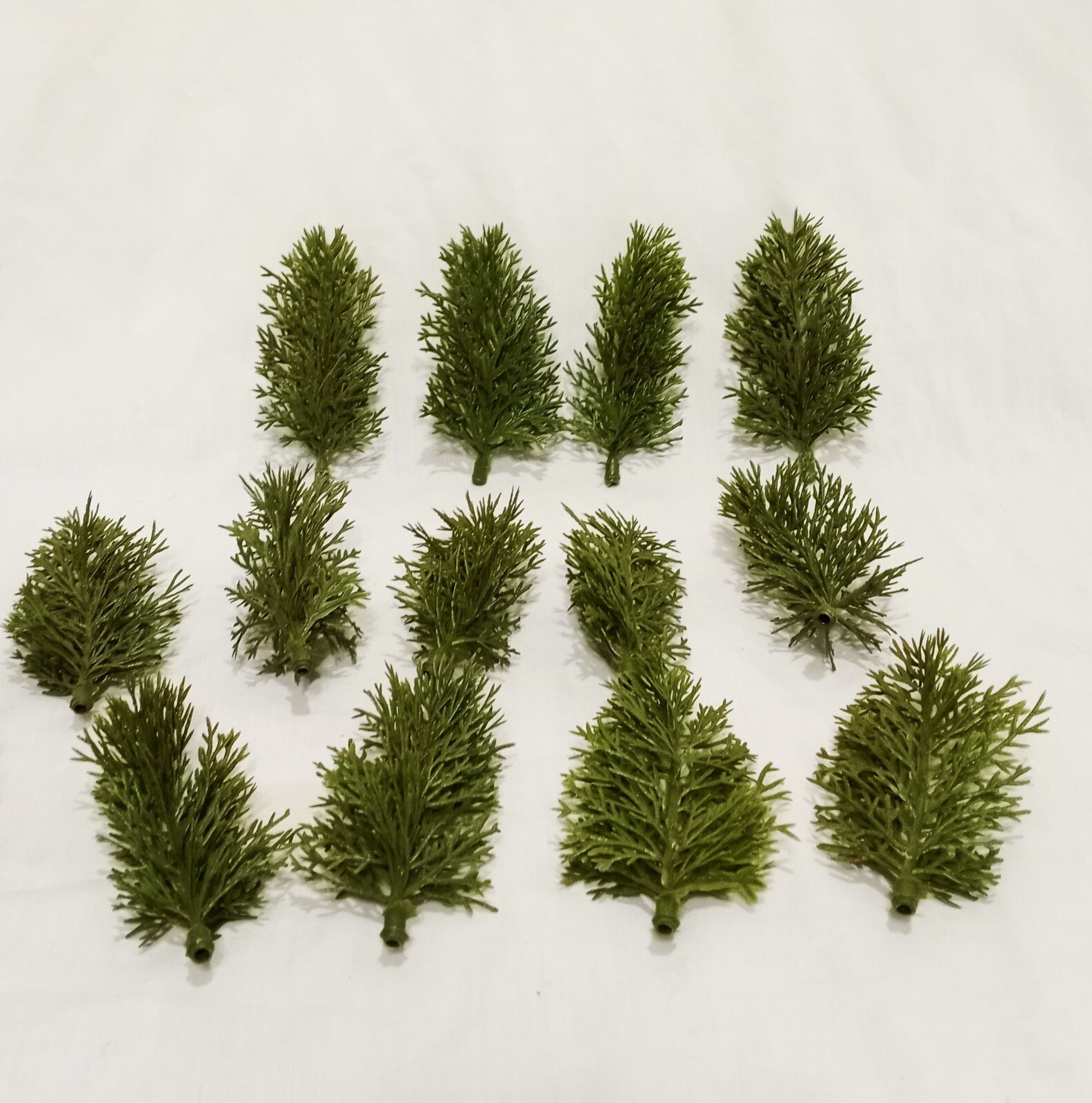 13 Vintage Bushes or Trees Shrubbery Green for Model Train Railway Layouts  3"