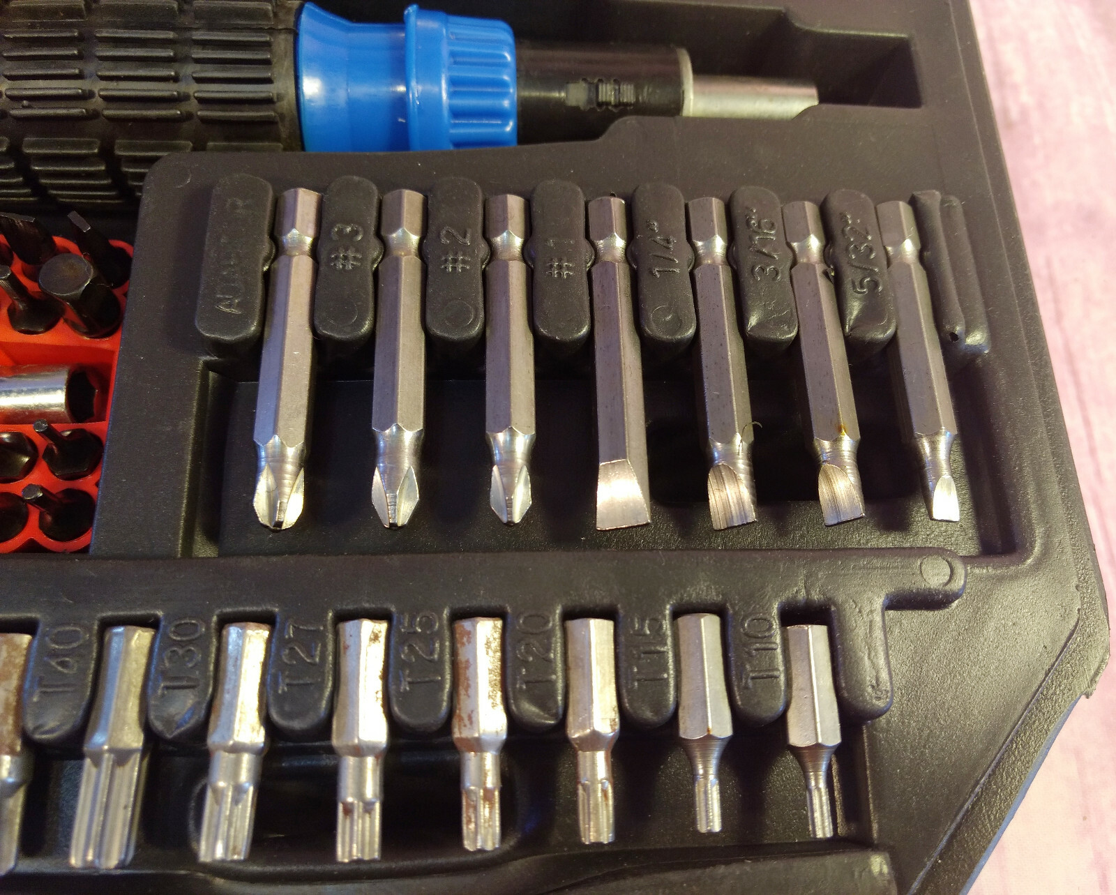 Bitset Socket Set Portable 83 Pieces Ratchet Screwdriver Bits Carrying Case IWAY