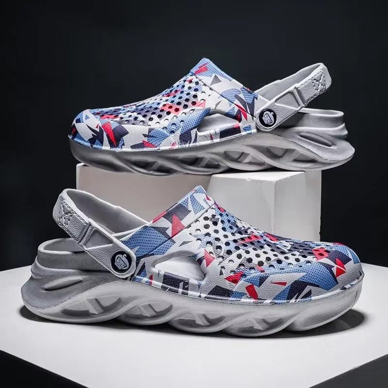 Flat Sandals Men Shoes EVA Slippers Garden Platform Sandals Man Summer Sandals N