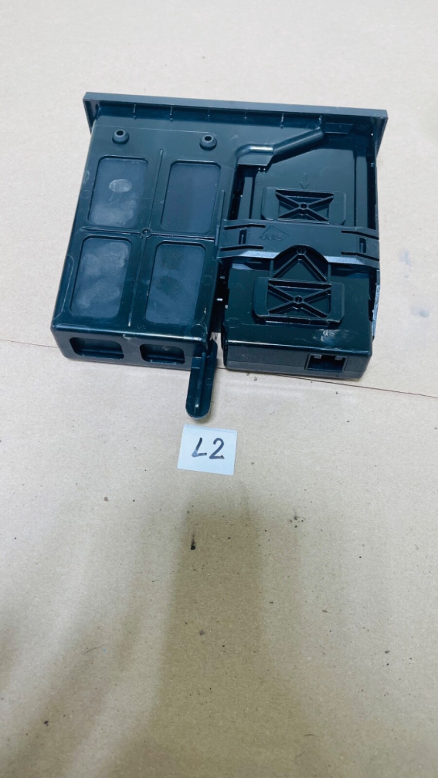 2010-2014 VOLKSWAGEN GTI MEDIA INPUT MODULE MULTIMEDIA SOCKET OEM L2