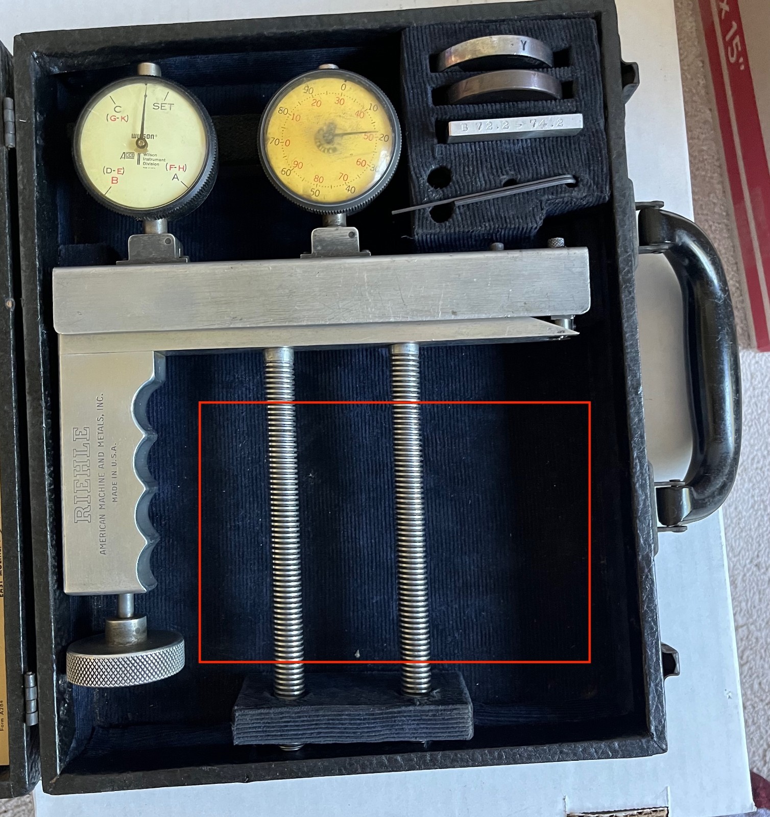 Riehle PHT-1 Portable Hardness Tester for Rockwell A, B, C Rockwell (FOR PARTS)