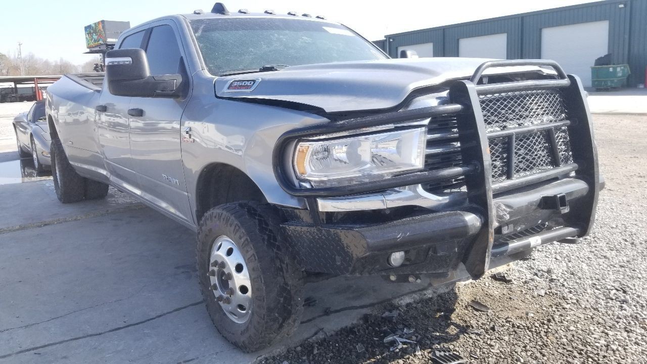 24 DODGE RAM 3500 AIR SHUTTER 6.7L ETM