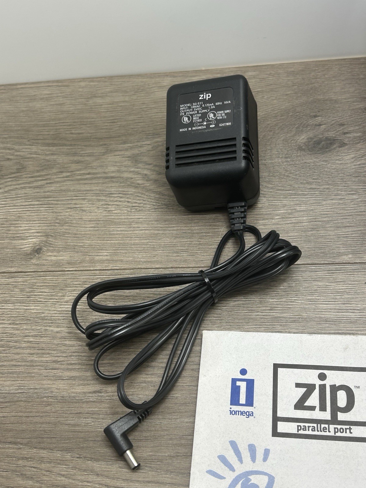 Iomega Zip 100MB External Disk Drive With Parallel Port Cables PC No Software