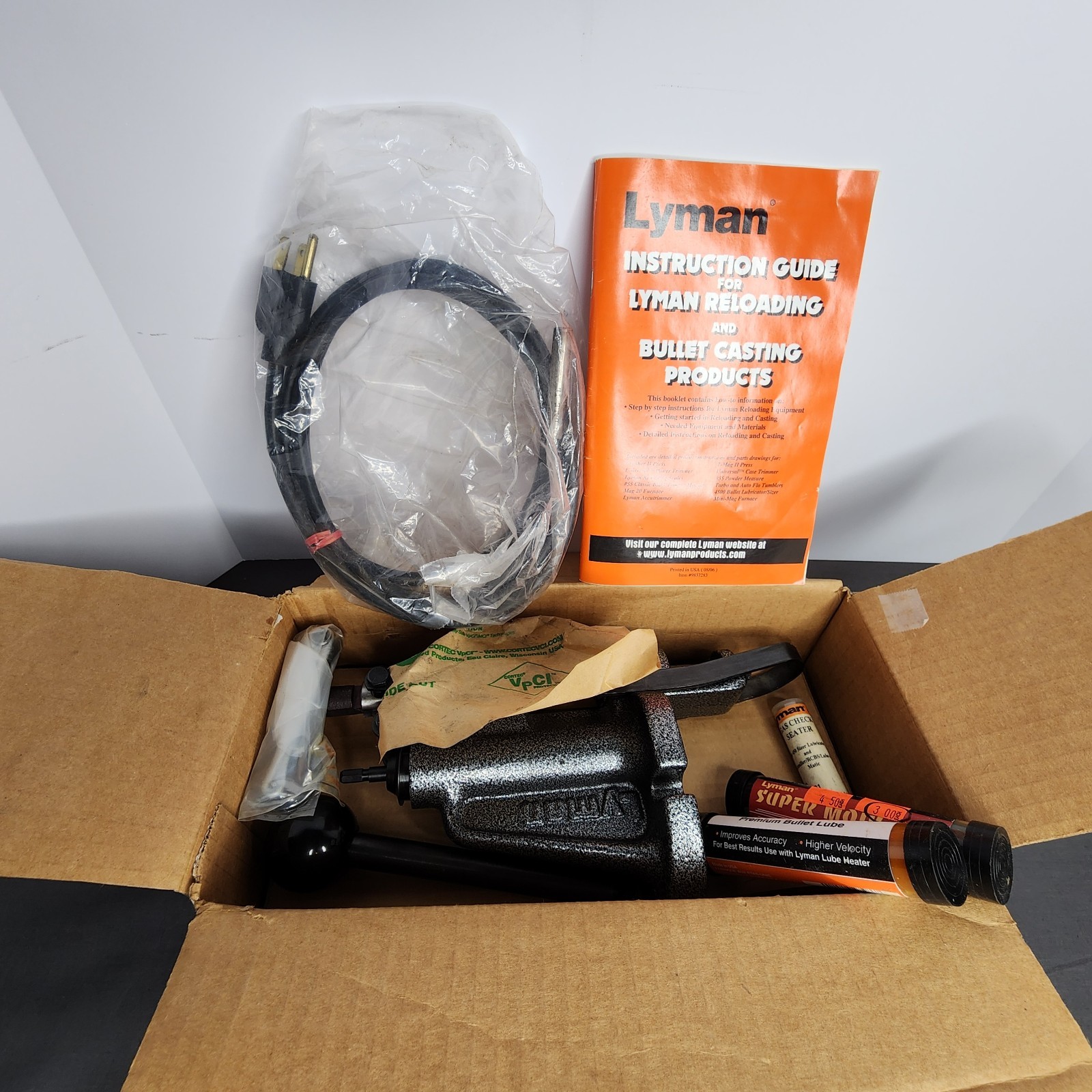 Lyman 4500 Lube Sizer Bullet Sizer and Lubricator with Heater