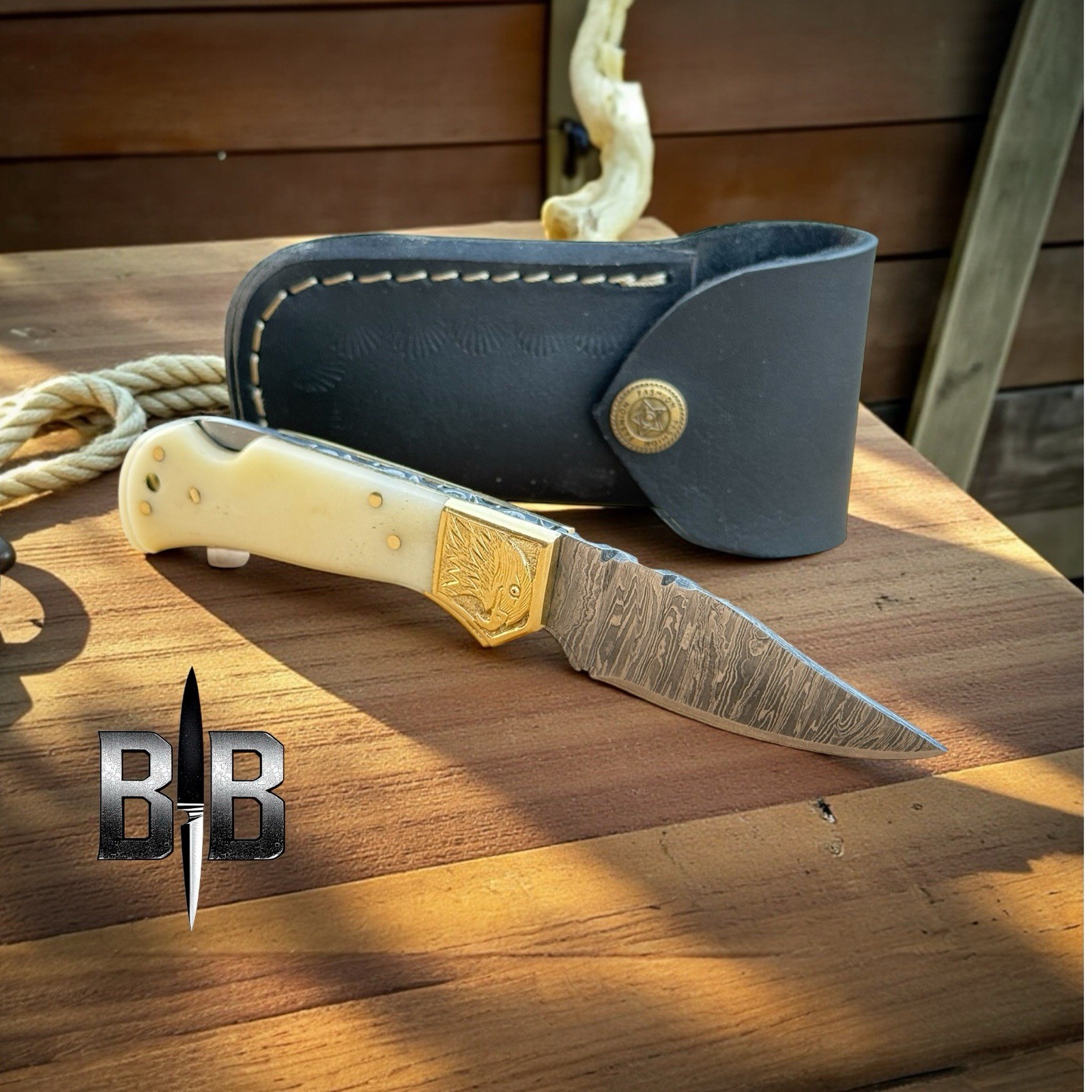 ✅ Custom Forged Damascus Folding Knife Camel Bone Handle pocket knives