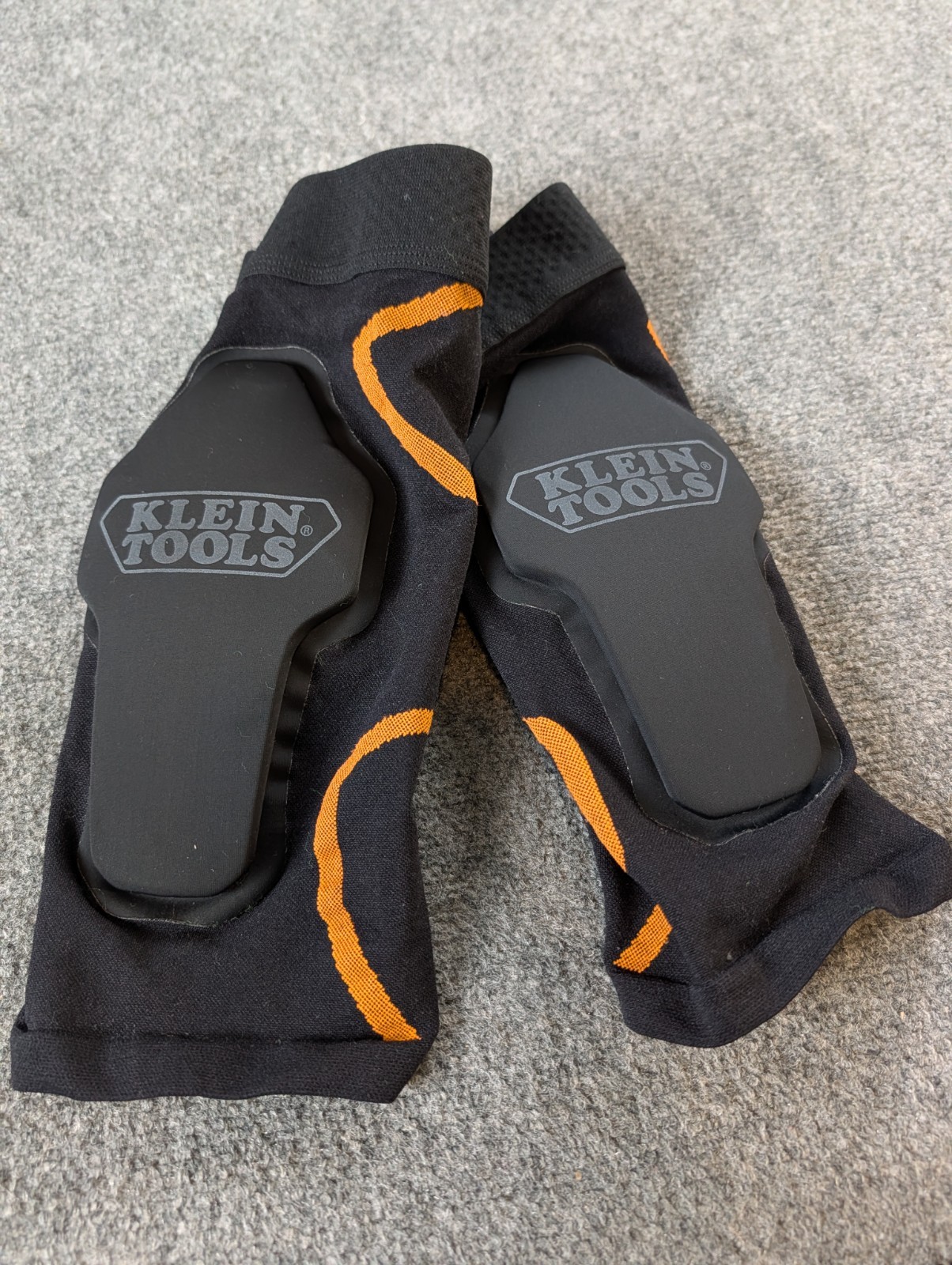 Klein Tools 60623 Knee Pad Compression Sleeves - Size M/L - Black/Orange