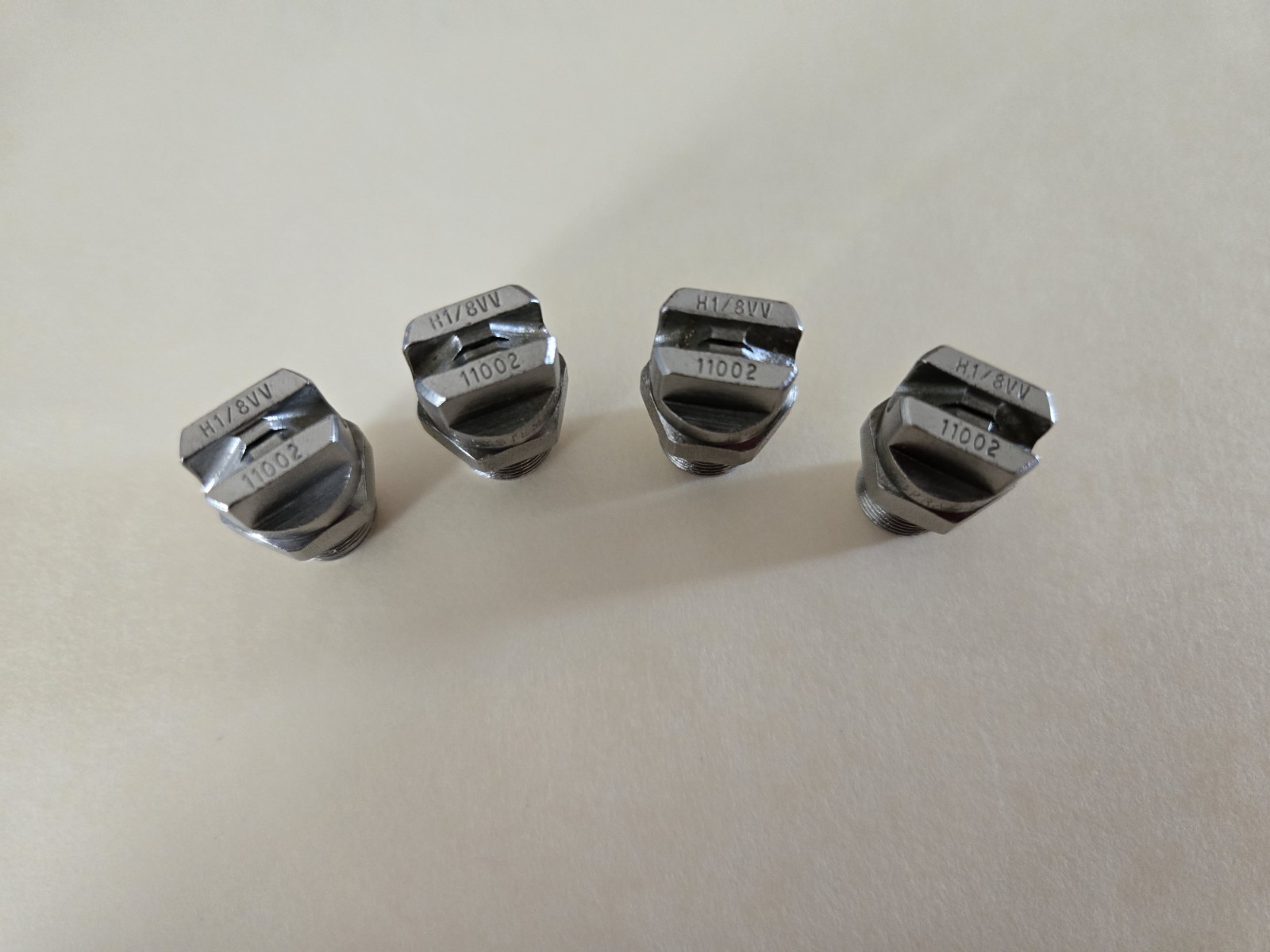 Used Carpet Cleaning Stainless Steel 1/8" V-Jets 11002 Vee Jets (4 count)
