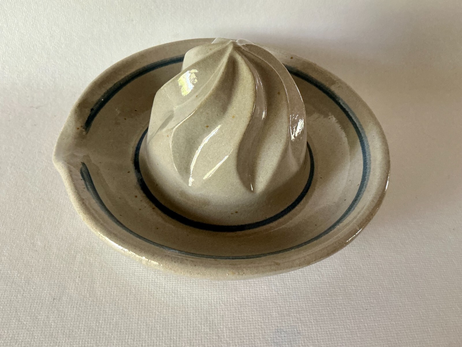 Red Wing Stoneware Co. large Juicer  RWSC usa