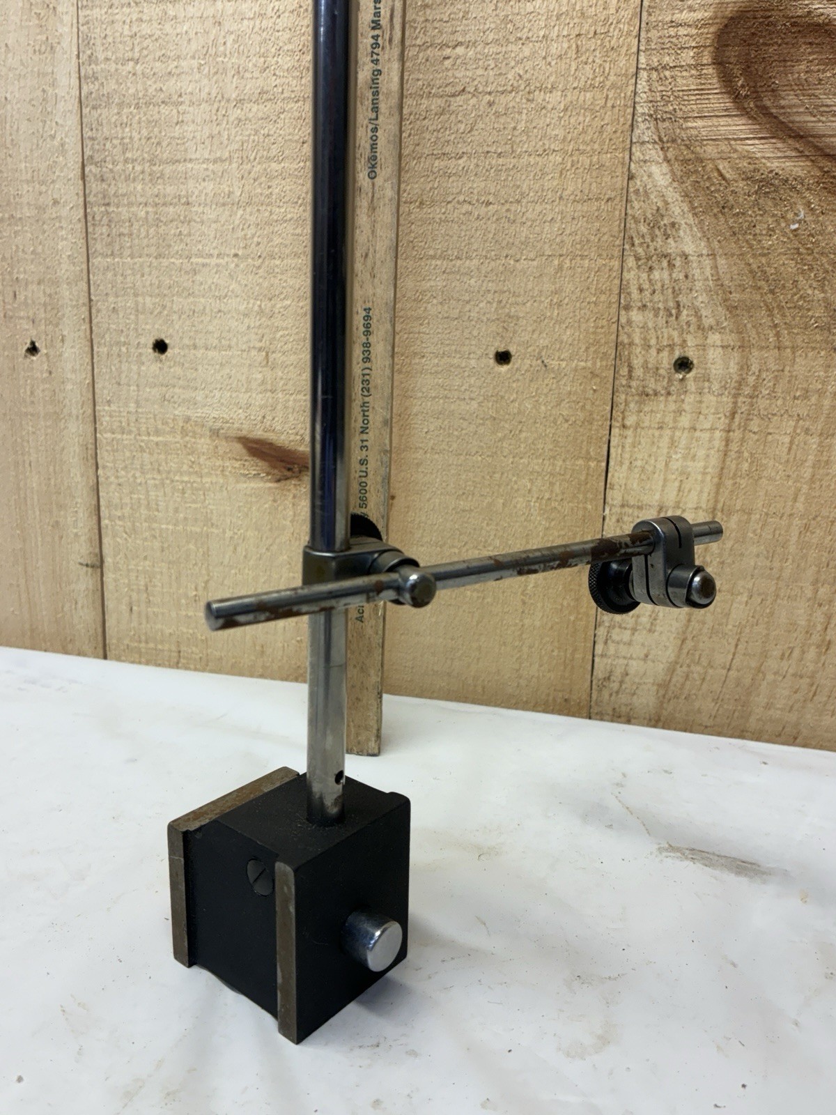 STARRETT MAGNETIC BASE #657 with INTICATOR RODS