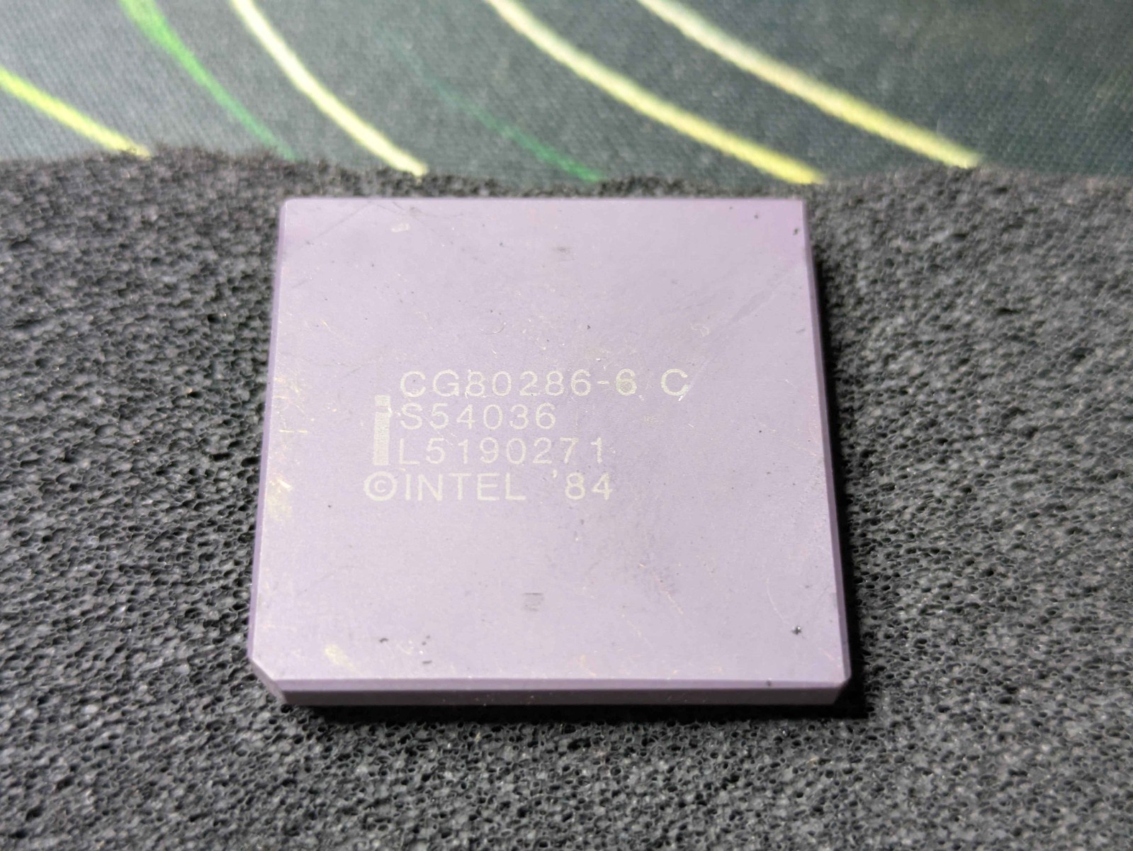 [New Old Stock/NOS] Intel CG80286-6 C, 6Mhz PGA68 Processor CPU