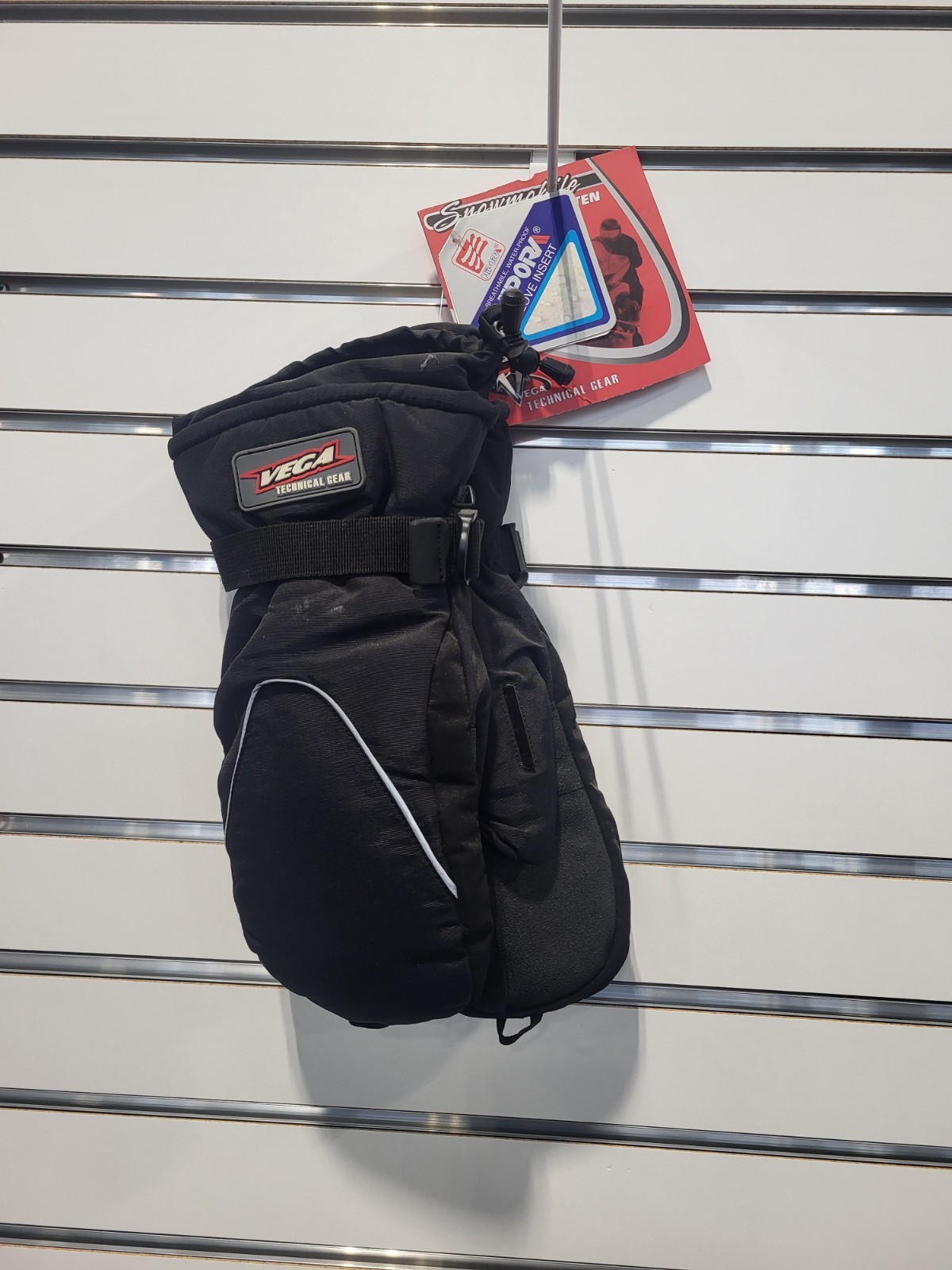 New Vega Black Snow Mittens - Size XL