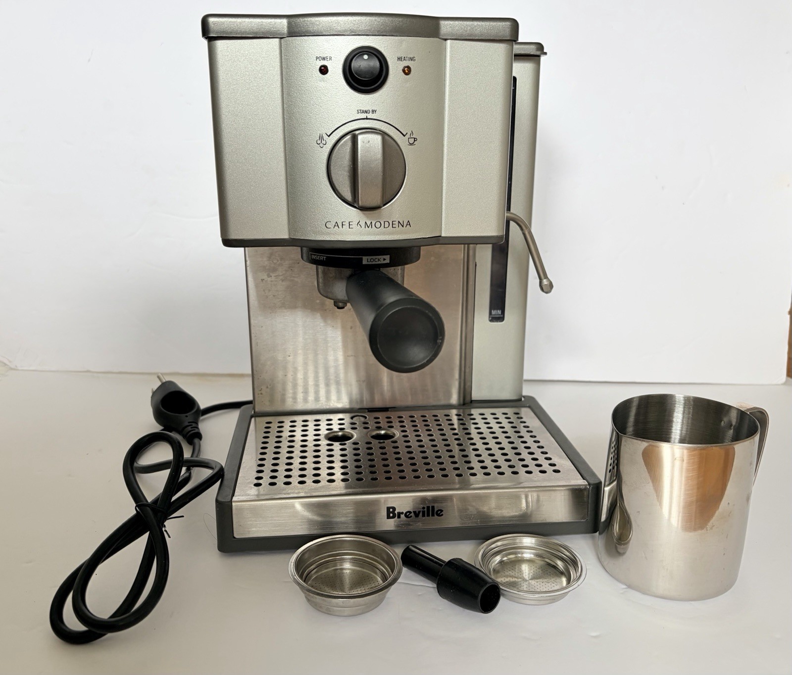 Breville ESP8XL Cafe Roma 15-bar Stainless Steel Espresso Machine & Accessories