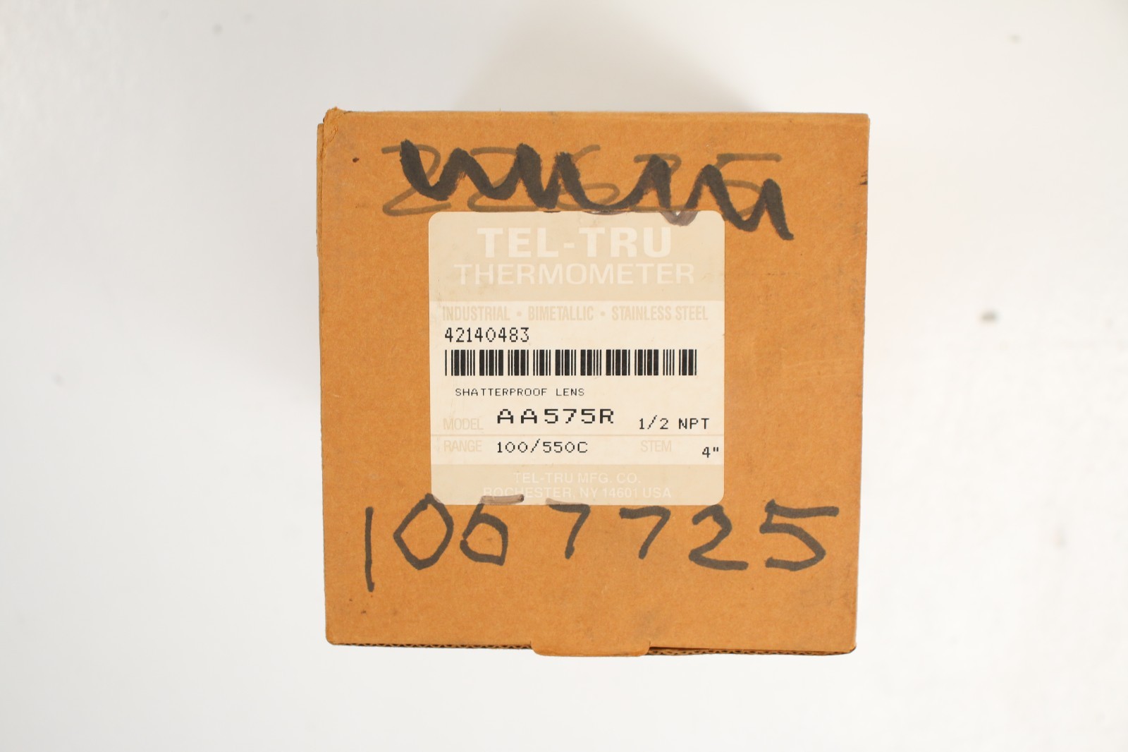 Tel-Tru Thermometer Model AA575R 100/550c NPT 1/2 4" stem
