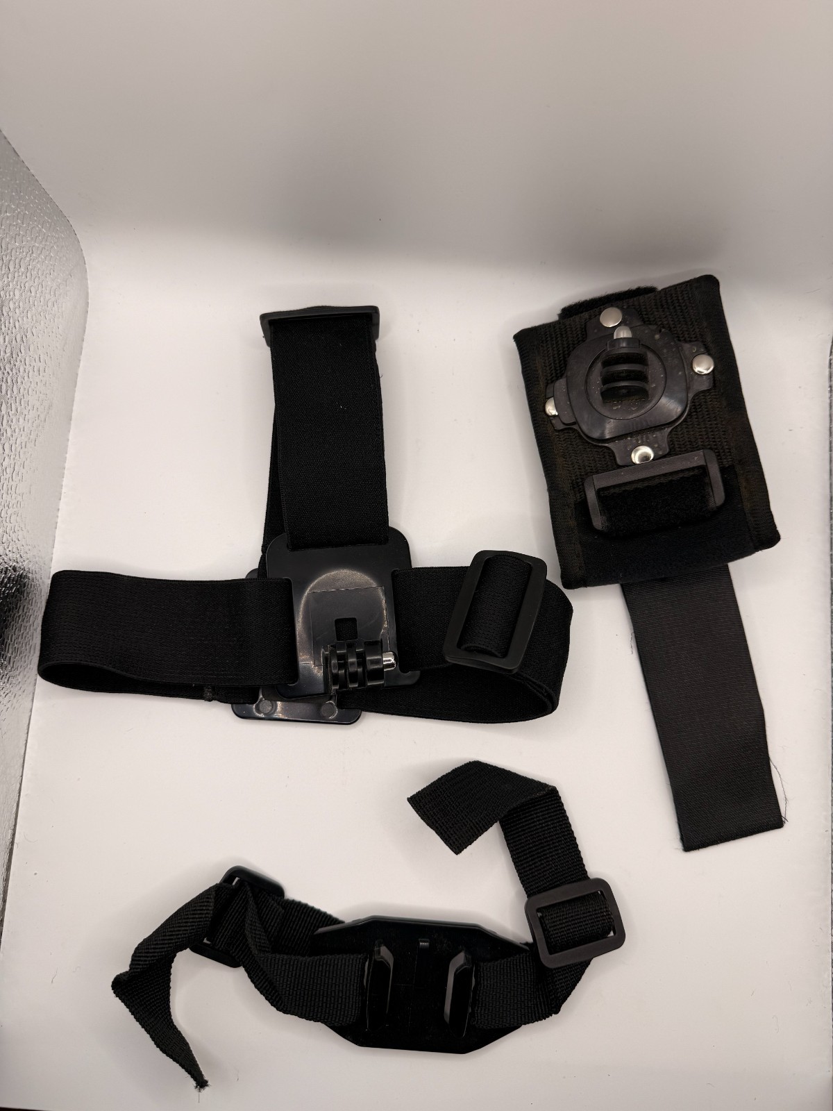 📸 GoPro Carrying Case + Accessory Bundle – Great Condition!