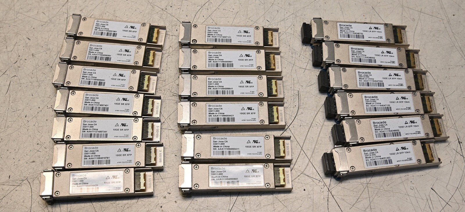 (19) Brocade QSFP 10GE 33011-000 33012-000
