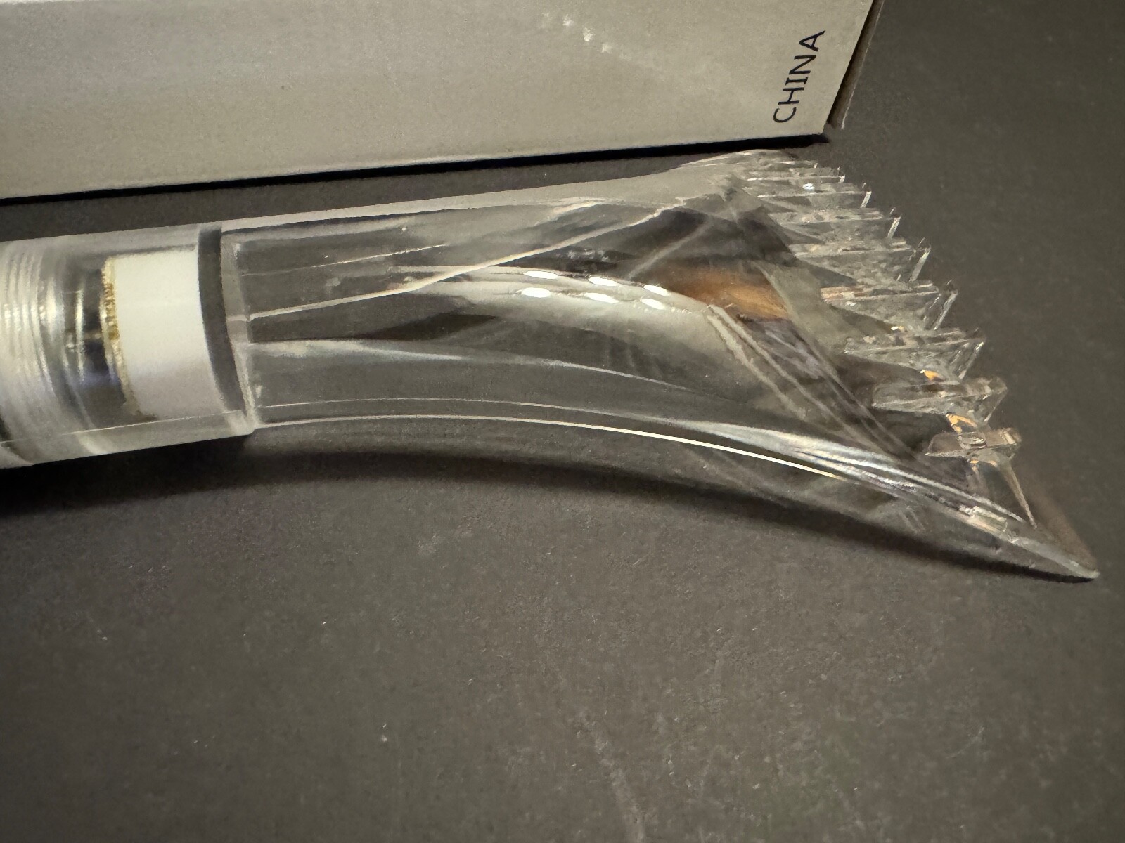 NEW! Mantle Buzz AUTO LIGHTED WINDSHIELD ICE & SNOW SCRAPER (Battery Operated)
