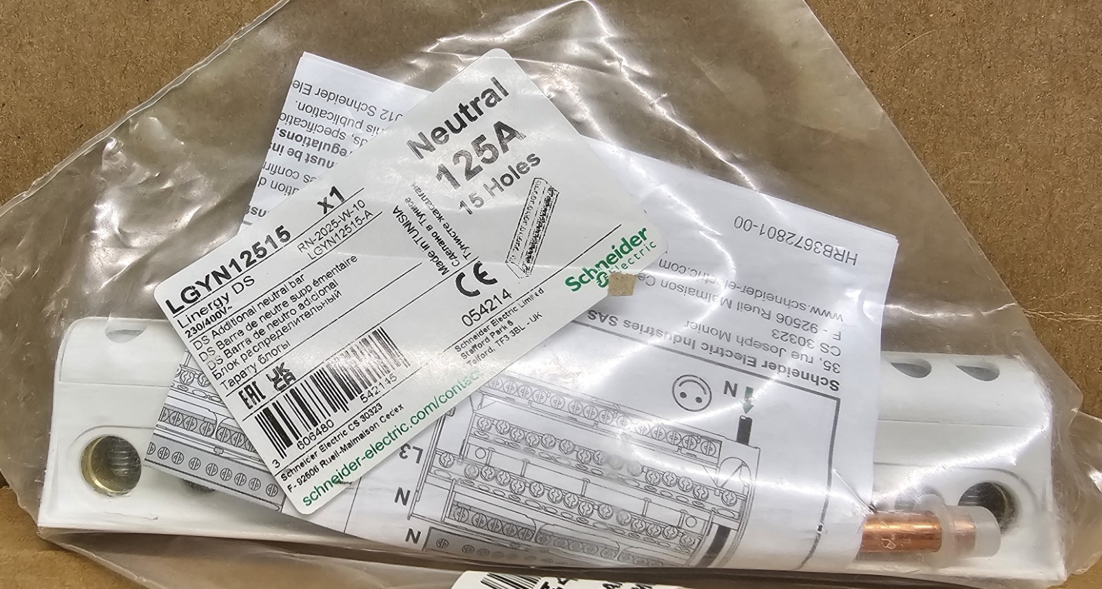 Schneider Electric LGYN12515 Neutral 125A 15 Holes Linergy DS