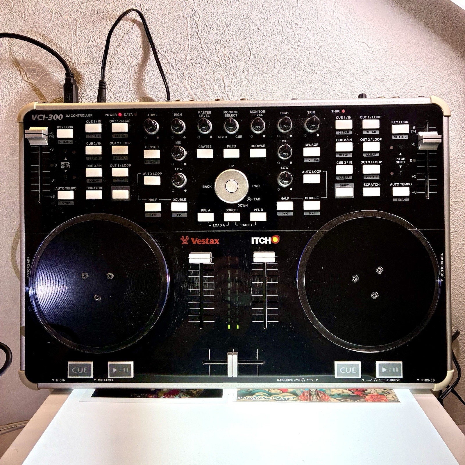 Vestax VCI-300 DJ Controller Serato Itch USB MIDI Used Tested Working Japan