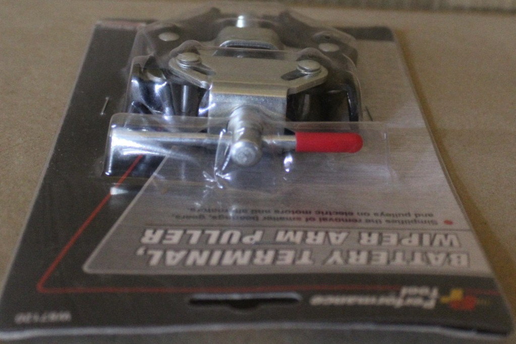 PERFORMANCE TOOL W87120 BATTERY TERMINAL WIPER ARM PULLER
