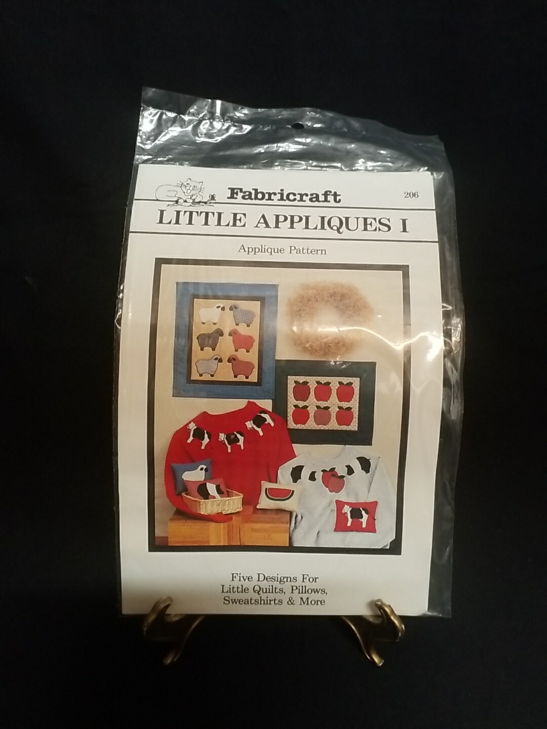 1988 Fabricraft "Little Appliques I" Five Designs for Little Quilts, Pillows, et