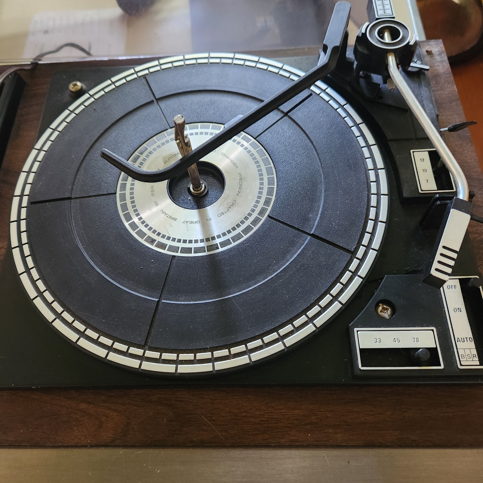 Emerson AM-FM Receiver Stereo 8 Track Player Cassette Player Turntable M-3003