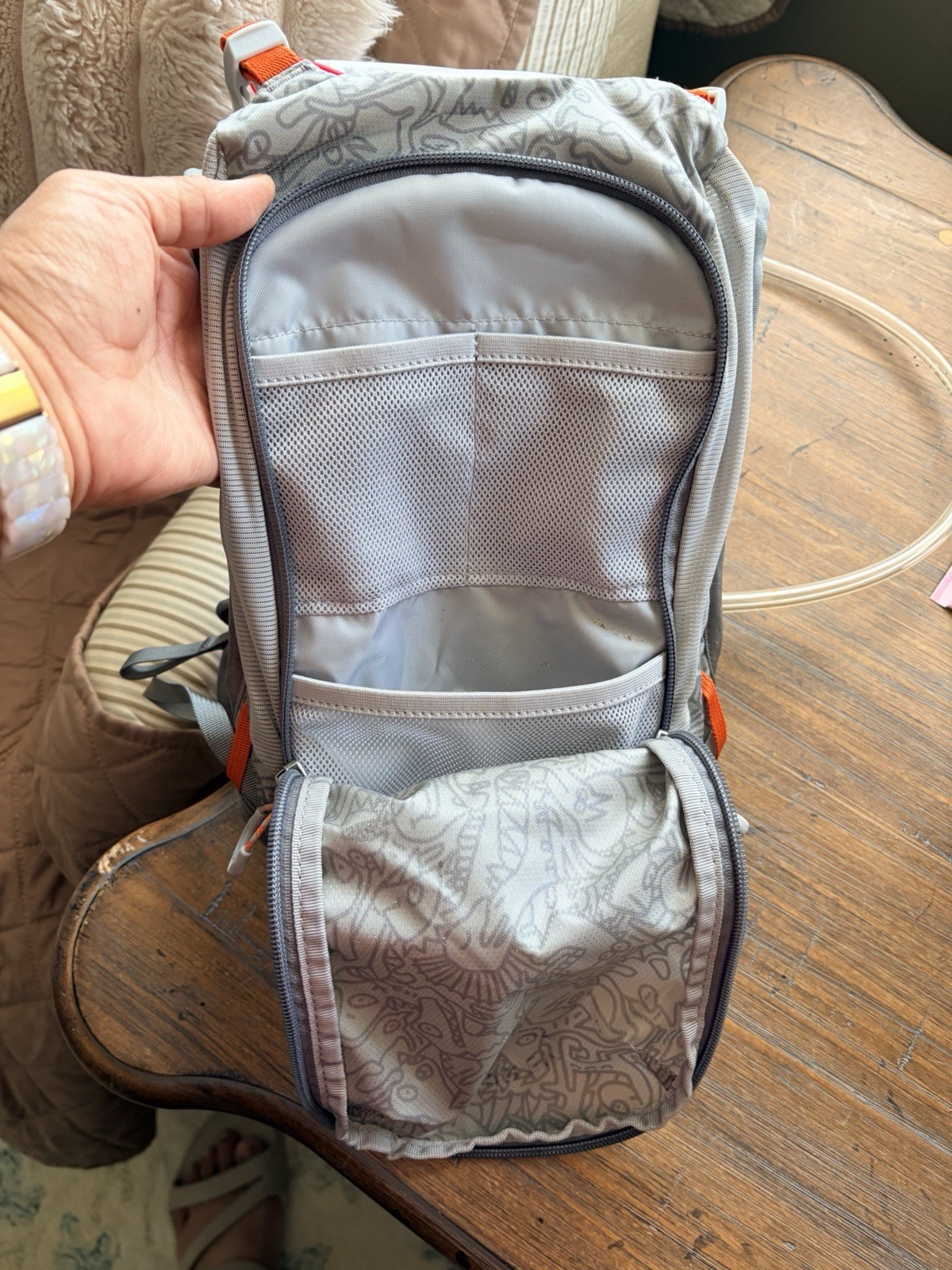 Osprey Moki Kids 1.5L Hydration Pack Gray Hiking Backpack