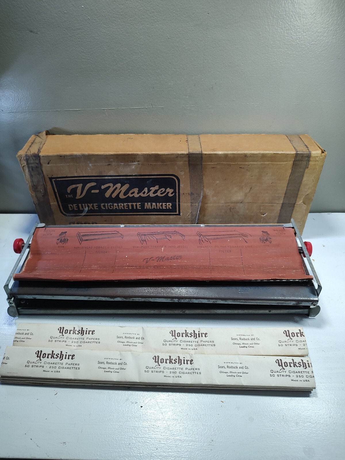 Vintage V-Master Deluxe Cigarette Maker Rolling Machine, Cigarette Papers & Box