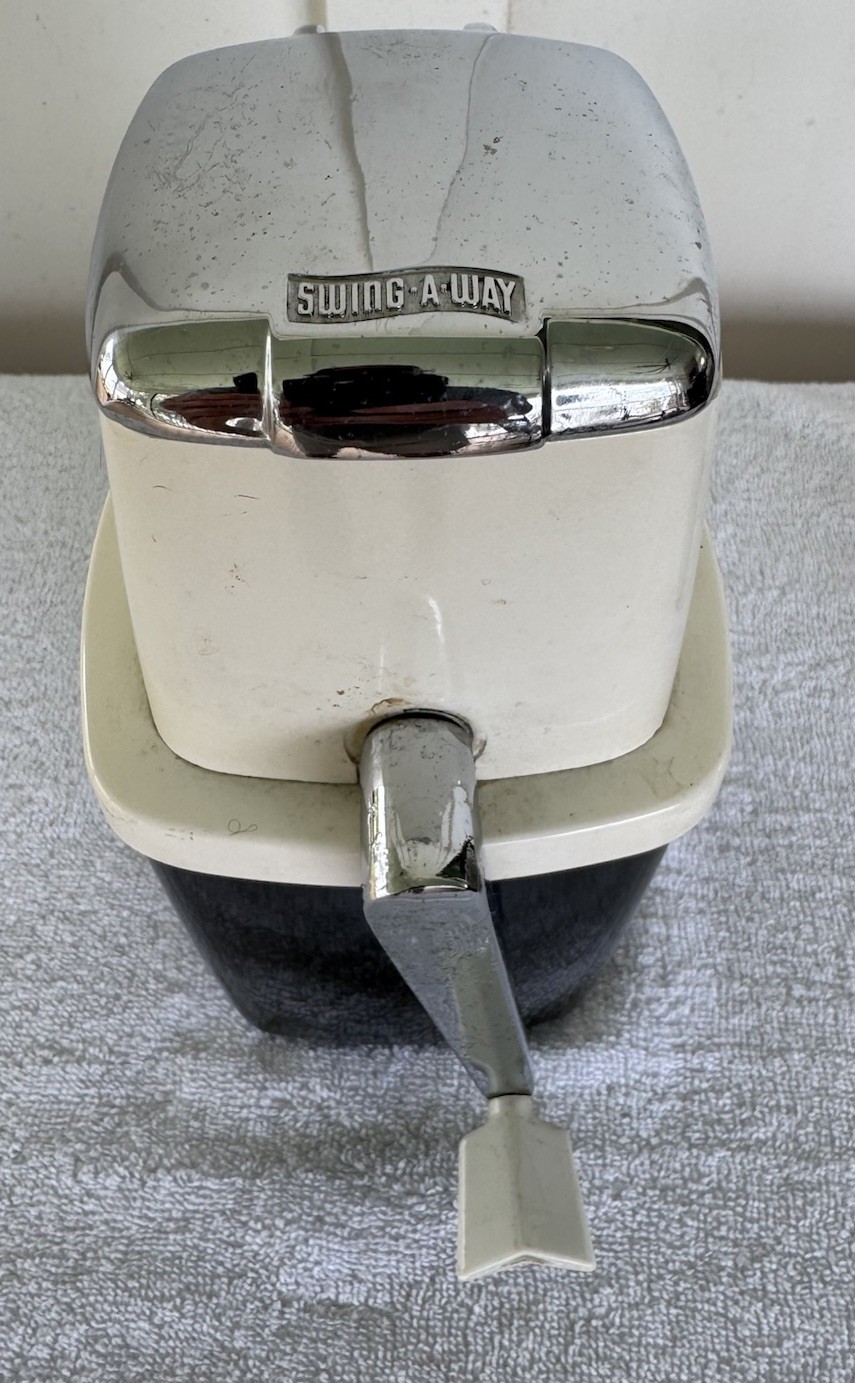 VTG SWING AWAY ICE CRUSHER BLACK WHITE CHROME HAND CRANK MODEL RETRO MCM Used