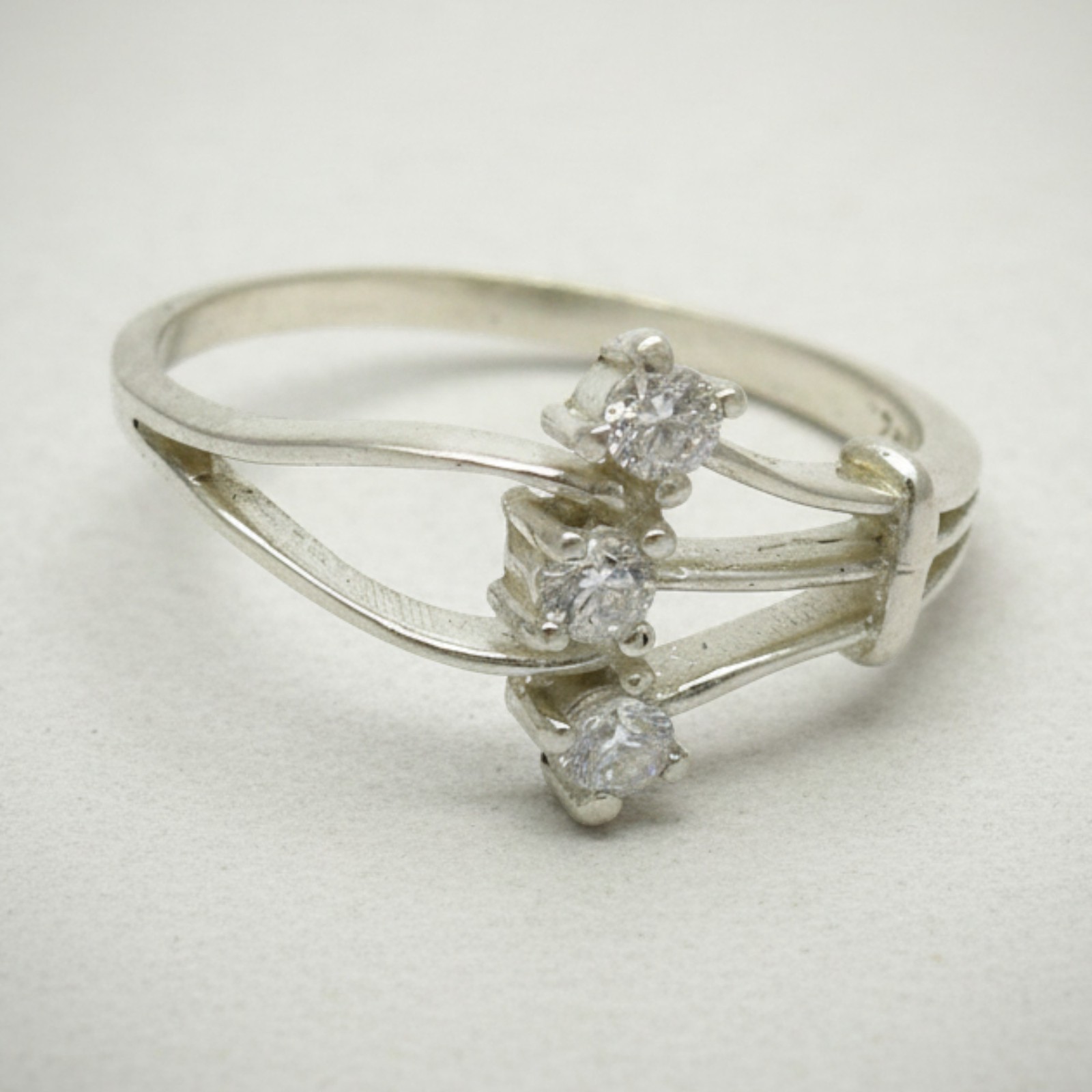 Dainty Sterling Silver Ring With 3 Cubic Zirconia Stamped 925 Nickel Free