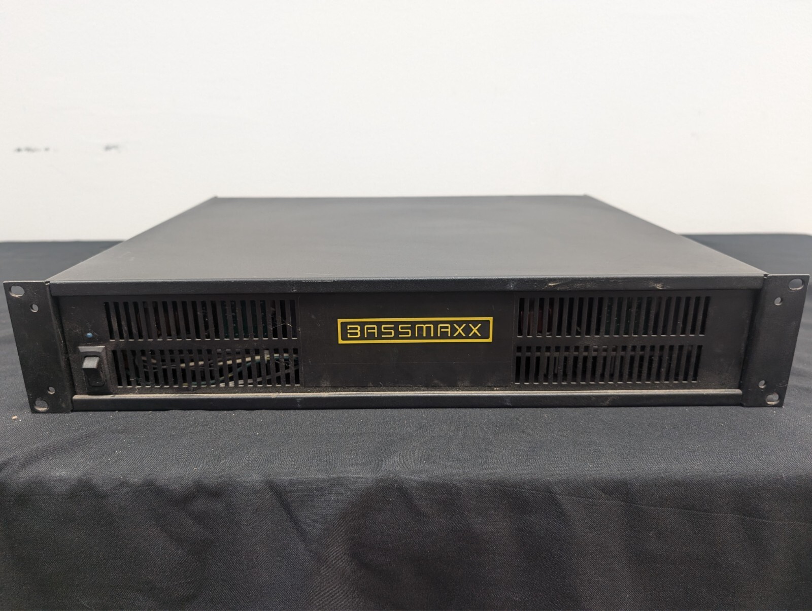SpeakerPower / BassMaxx SP2-12000 Professional Power Amplifiers — Pair