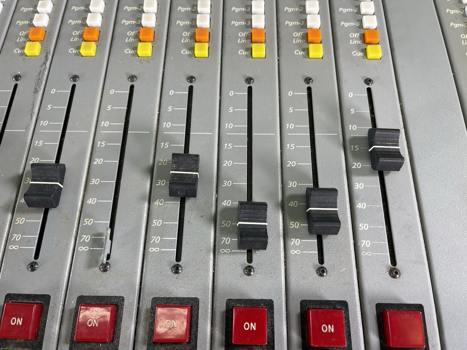 PR&E AIRWAVE DIGITAL PROFESSIONAL BROADCAST AUDIO CONSOLE MIXER - (UNTESTED)
