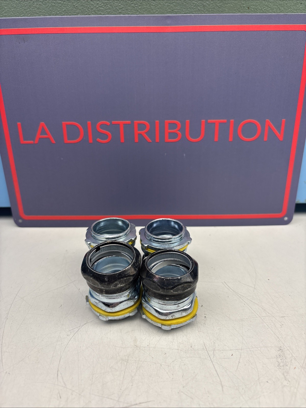 (Qty 4) C-H 1" Wet Loc Compression Coupling Fitting