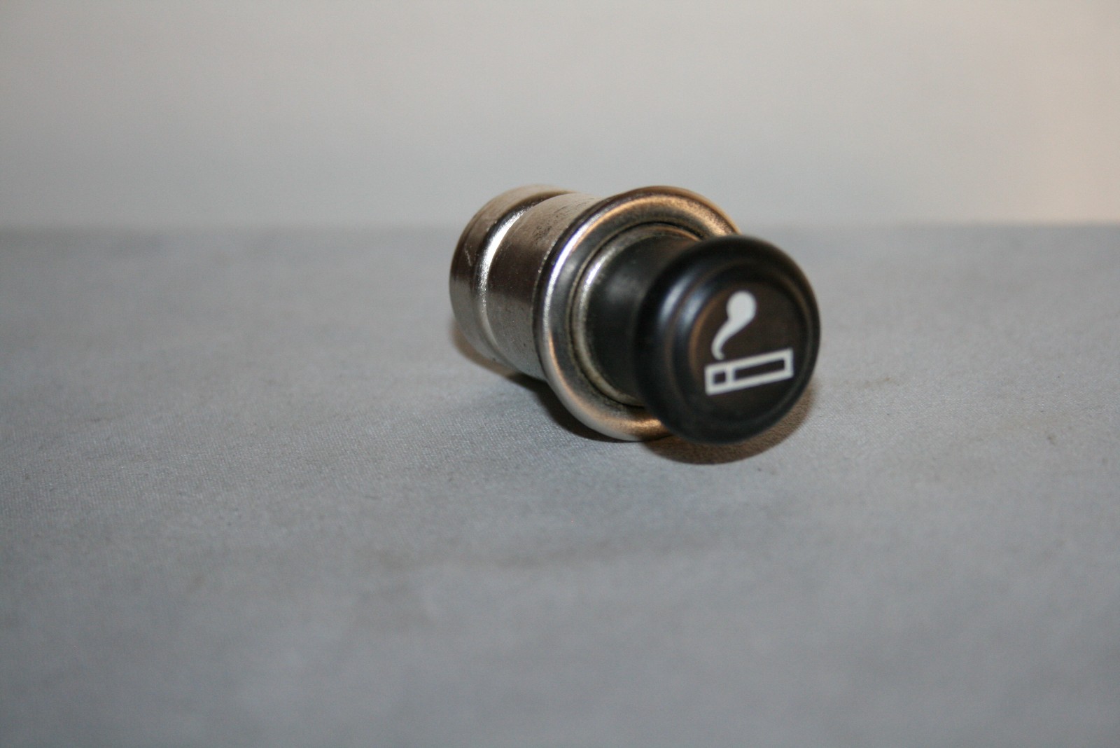mint OEM Geo Kia Lexus Mazda Mitsubishi Toyota cigarette lighter insert knob