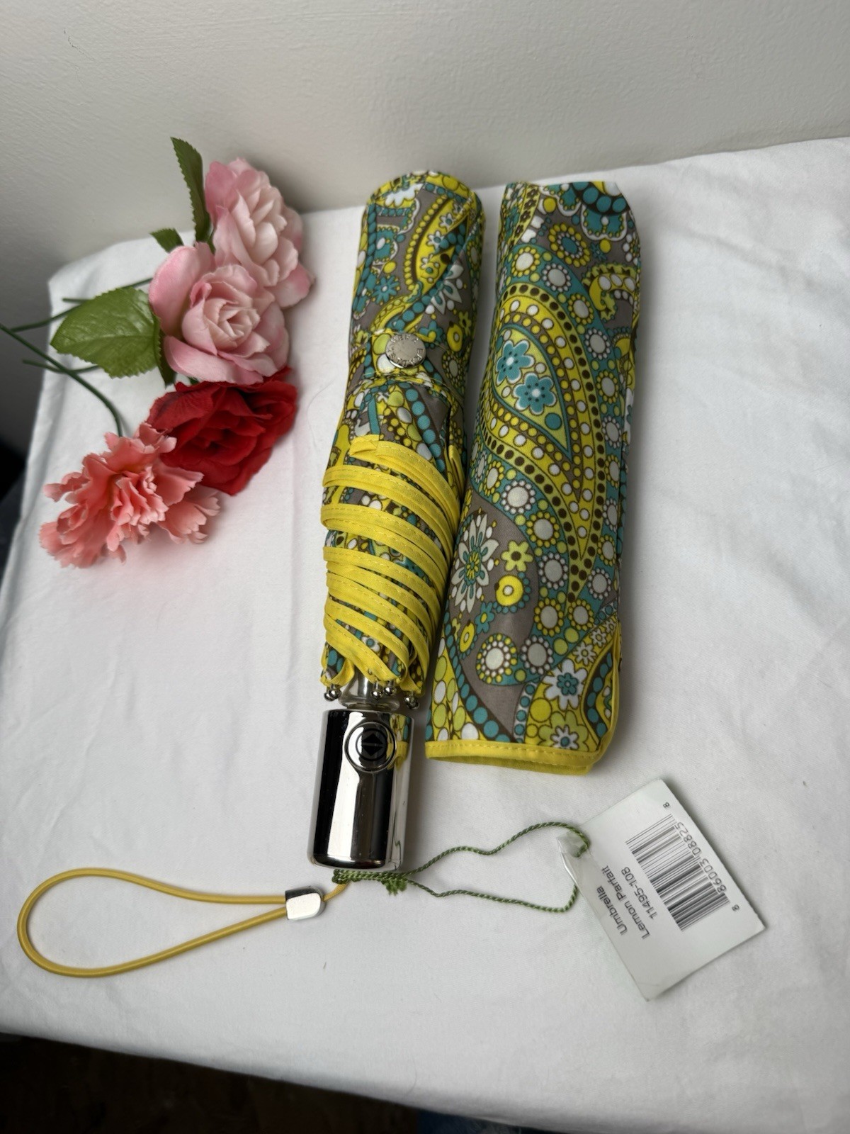 Vera Bradley Lemon Parfait Automatic Umbrella NWT RETIRED Rare 💛