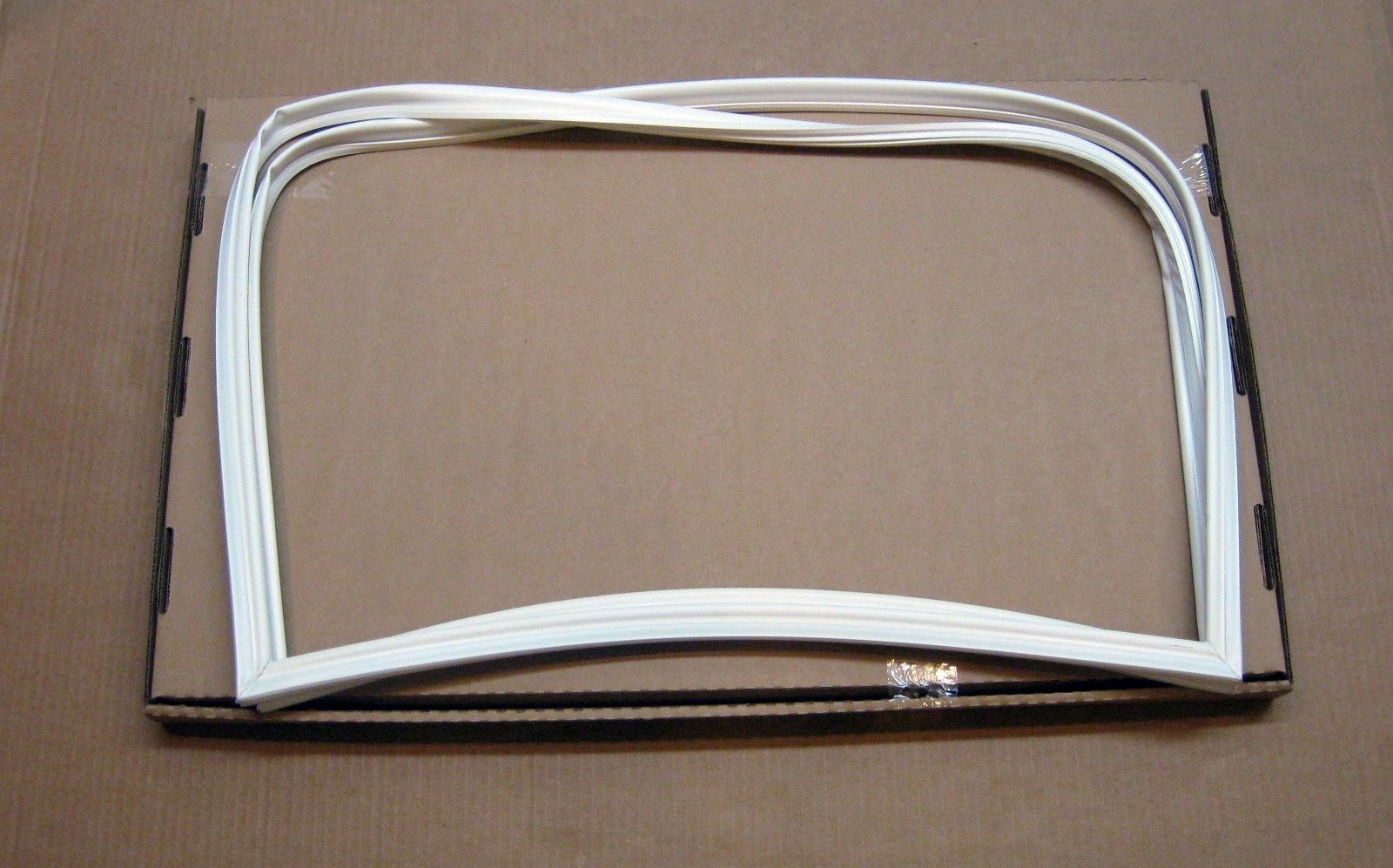 2188436A replaces Whirlpool Fridge & Frz Door Gasket Seal PS328679 AP3092341