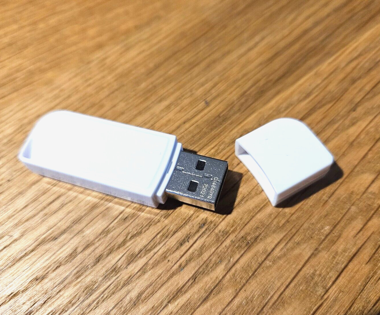4GB Stylish White Gloss Memory Stick USB 2.0 High Speed Flash Pen Thumb Drive