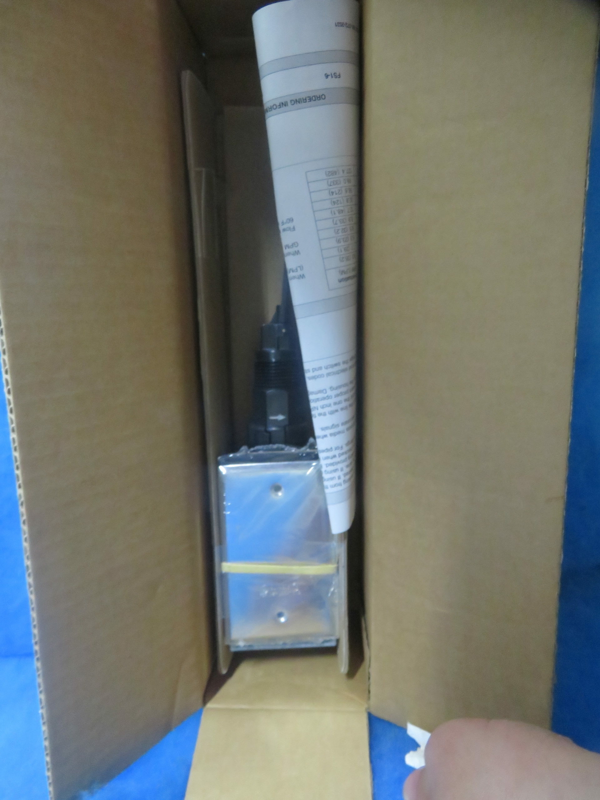 Johnson Controls FS1-6 Liquid Flow Switch + 1 Year Warranty