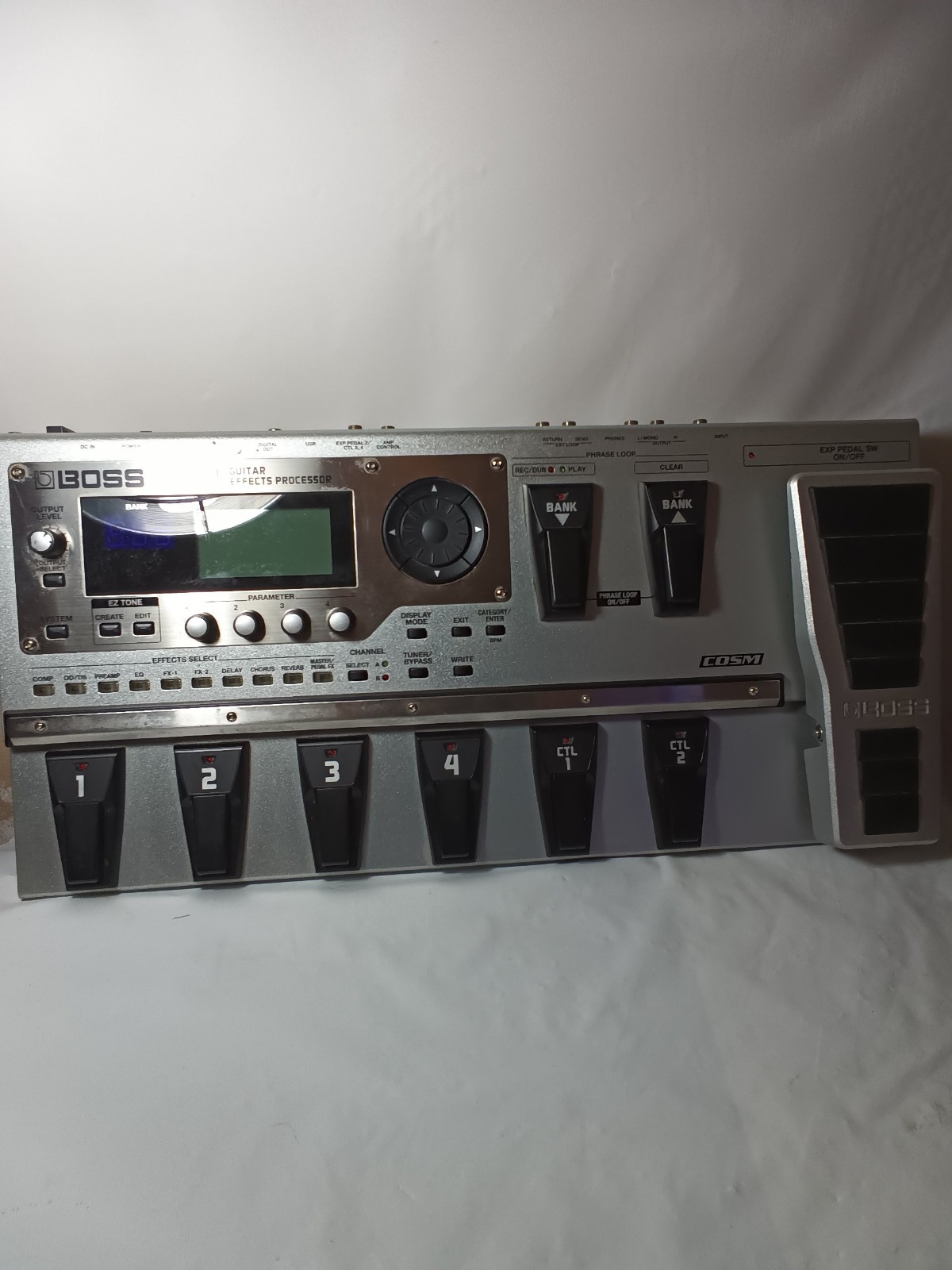Boss GT-10 Multi-Effects Floorboard Processor With Manual