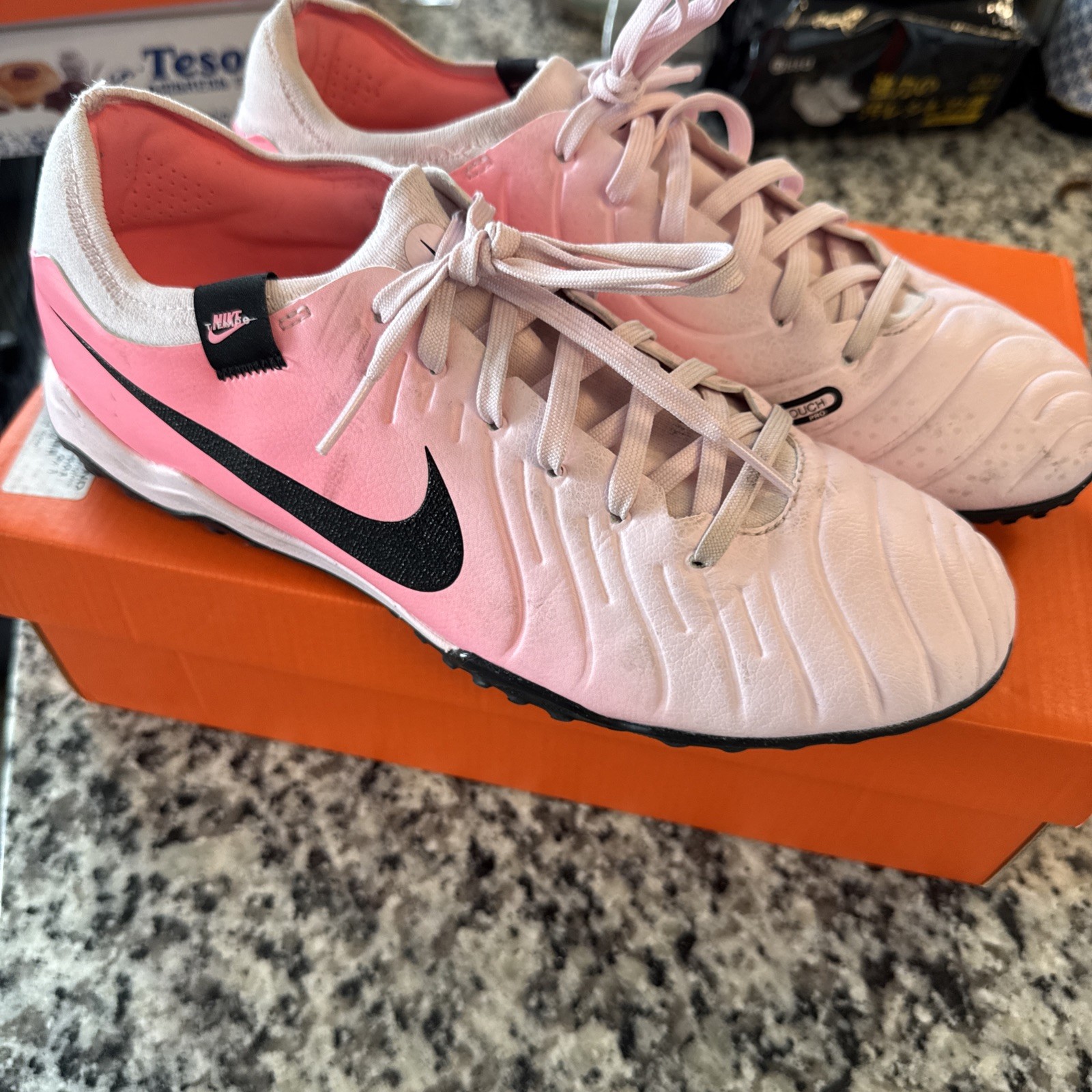 Nike Legend 10 pro TF Size 8.5