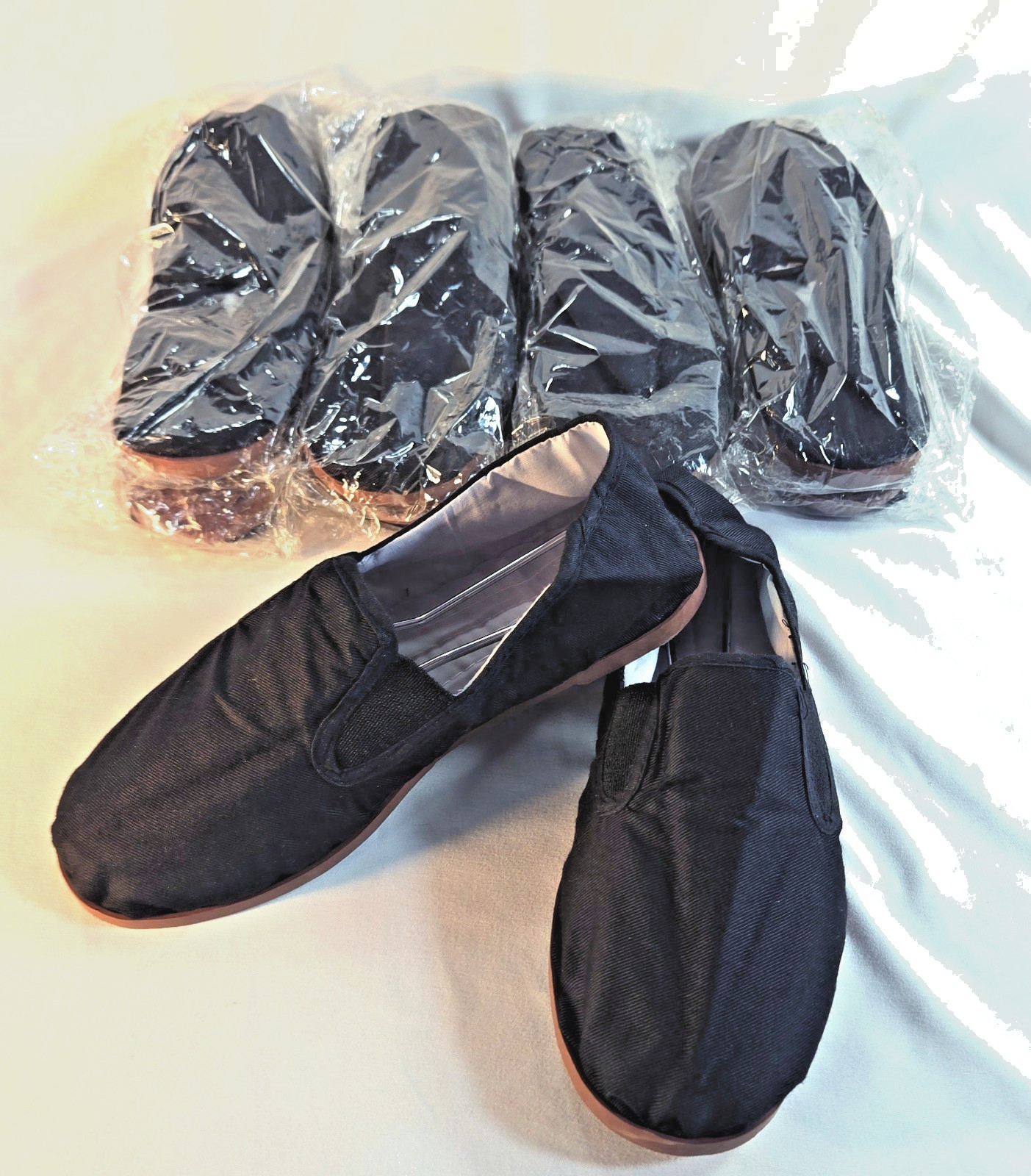 Kung Fu Shoes Lot of 20 Black Slip-On Men's Size 5/Women's Size 6 Rubber Sole