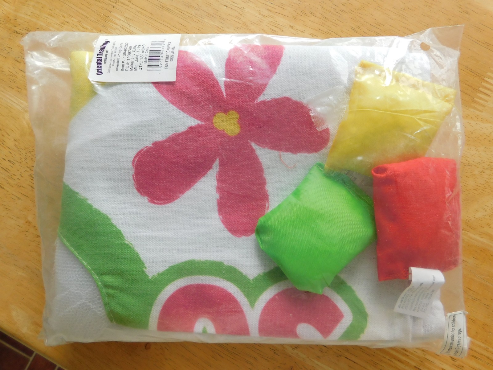 fun Fruit Toss Game Oriental Trading bean bag canvas NIP