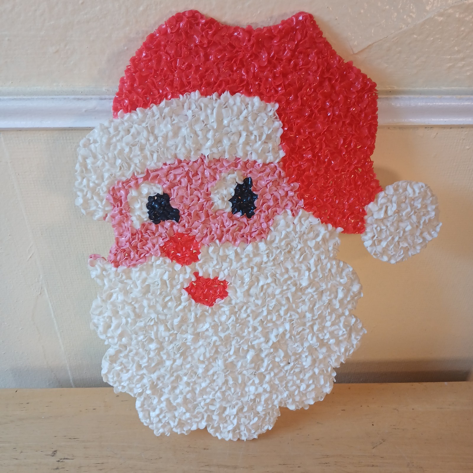 Melted Plastic Popcorn Santa Claus Smiling Face Wall Hanging Decoration VTG