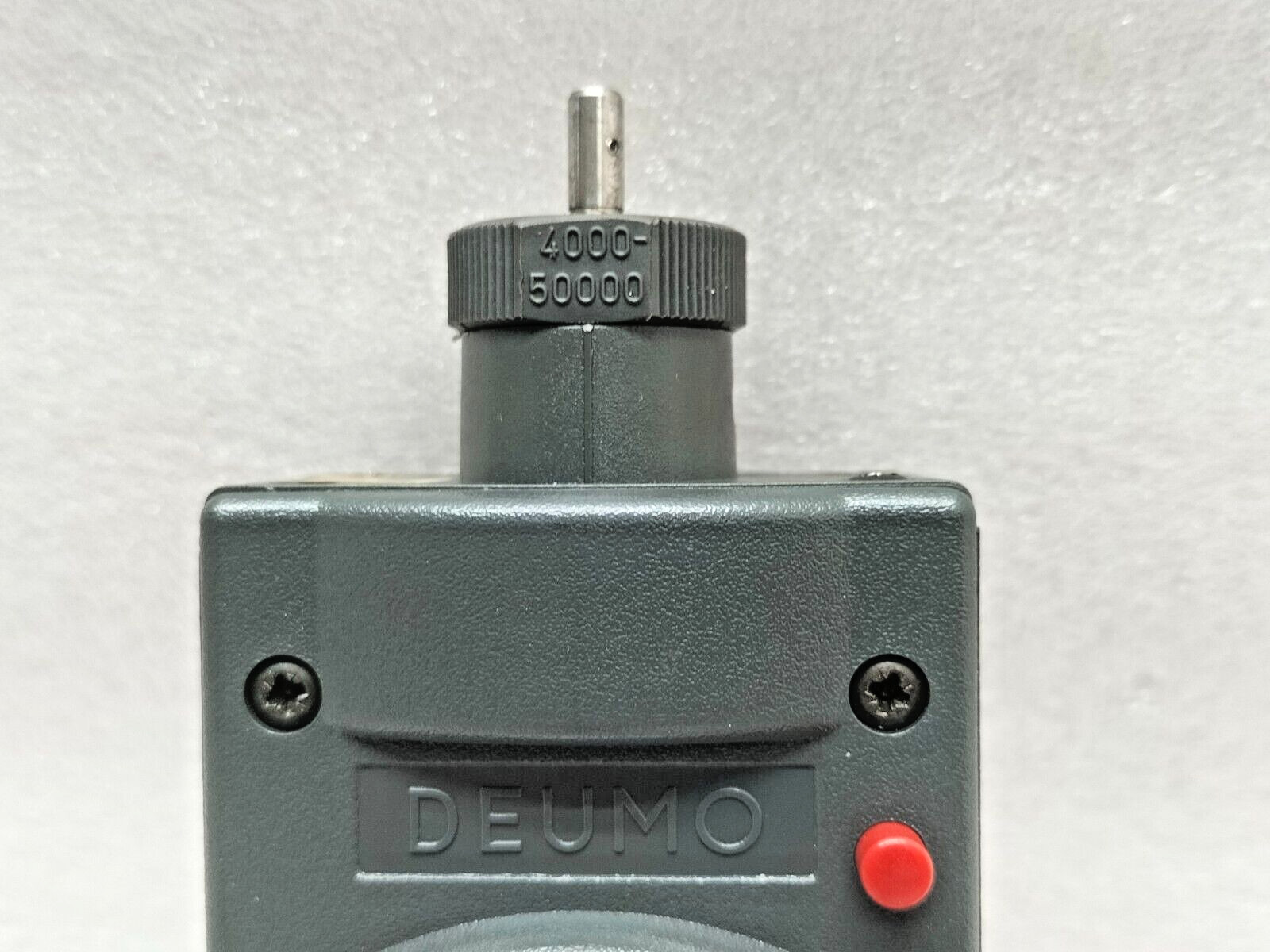 DEUMO MECHANICAL TACHOMETER RANGE 40-50,000 1/min